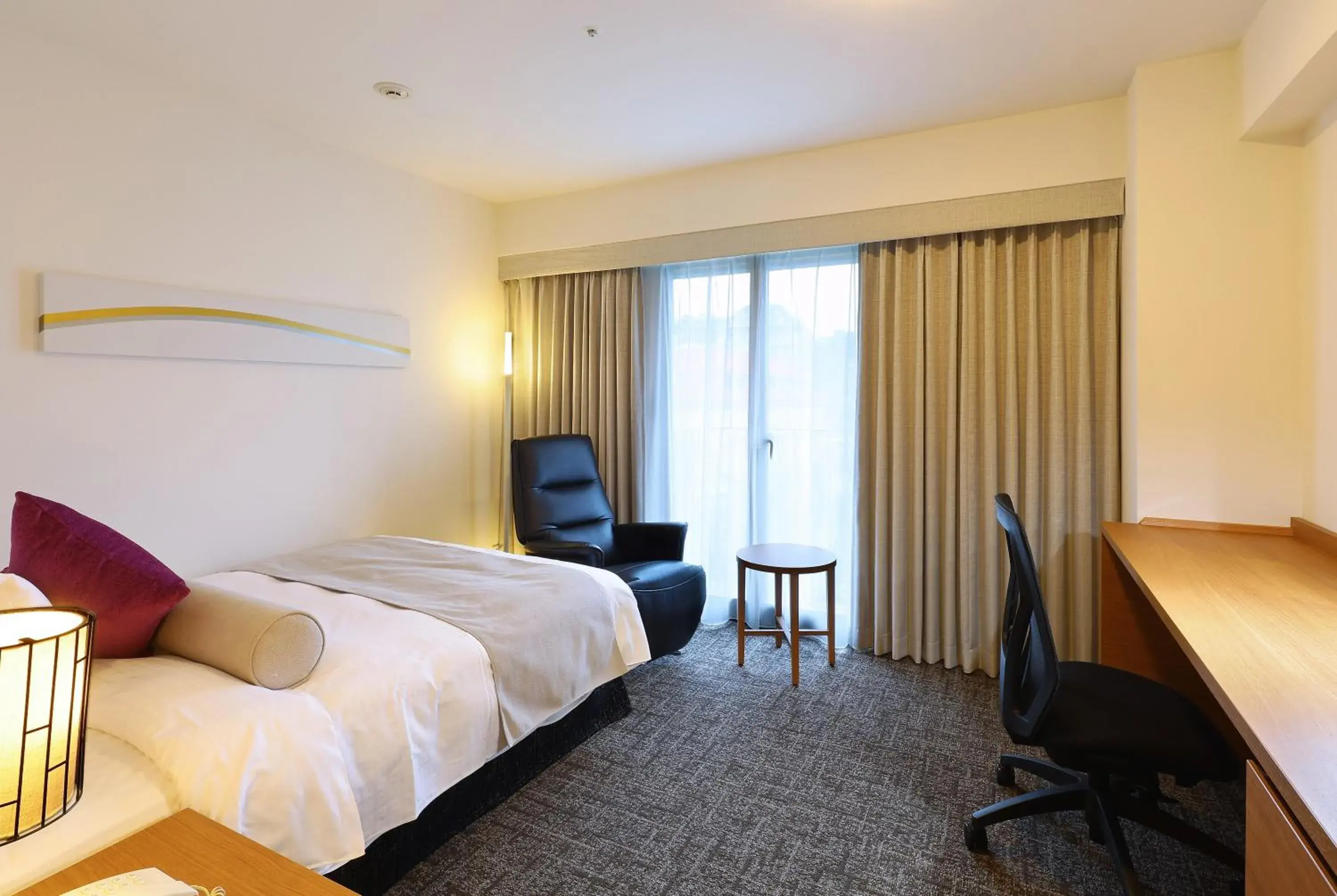 Bed in ANA Crowne Plaza Hotel Nagasaki Gloverhill by IHG Bed in ANA Crowne Plaza Hotel Nagasaki Gloverhill by IHG