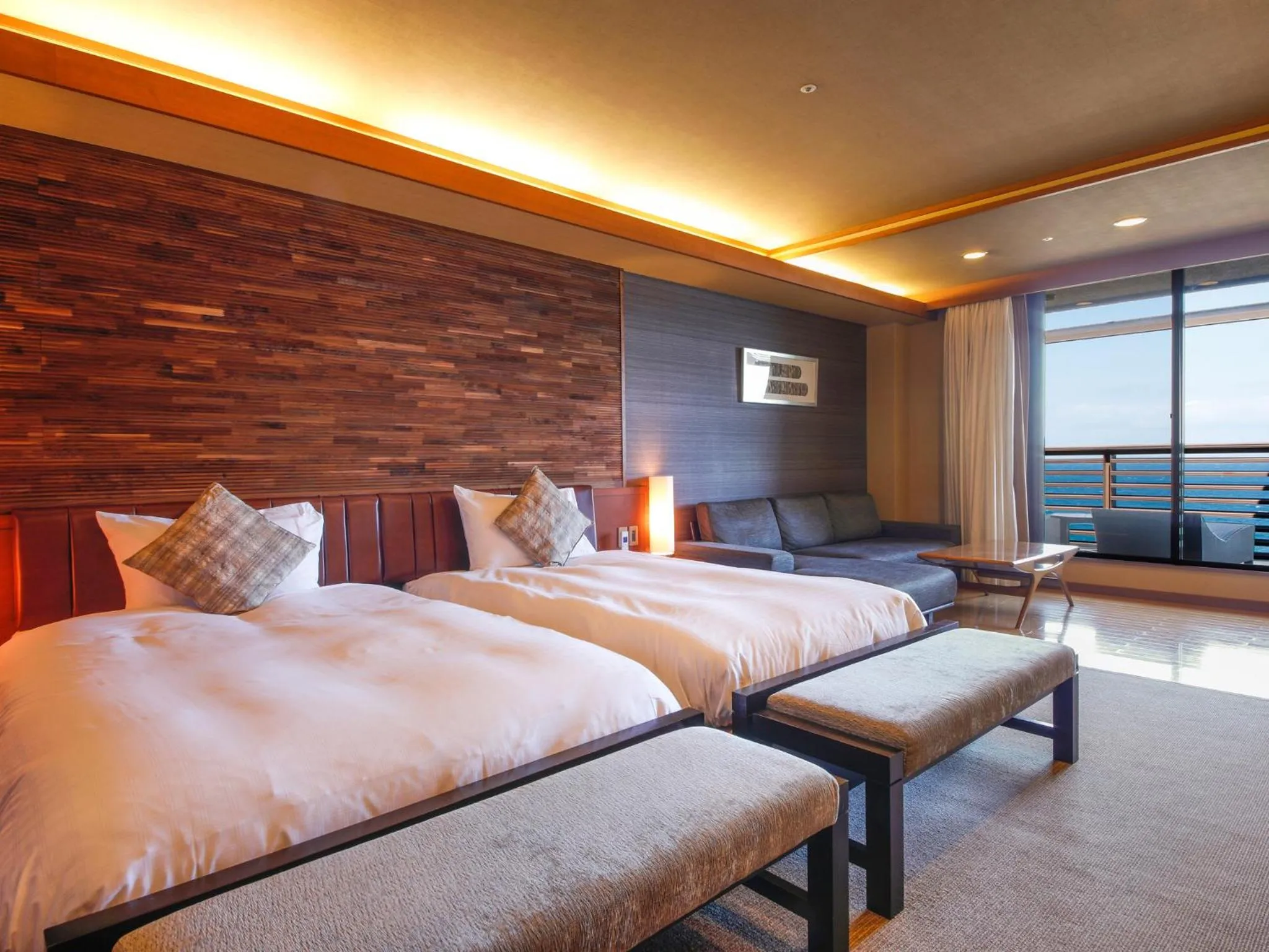Photo of the whole room, Bed in Awaji Yumesenkei