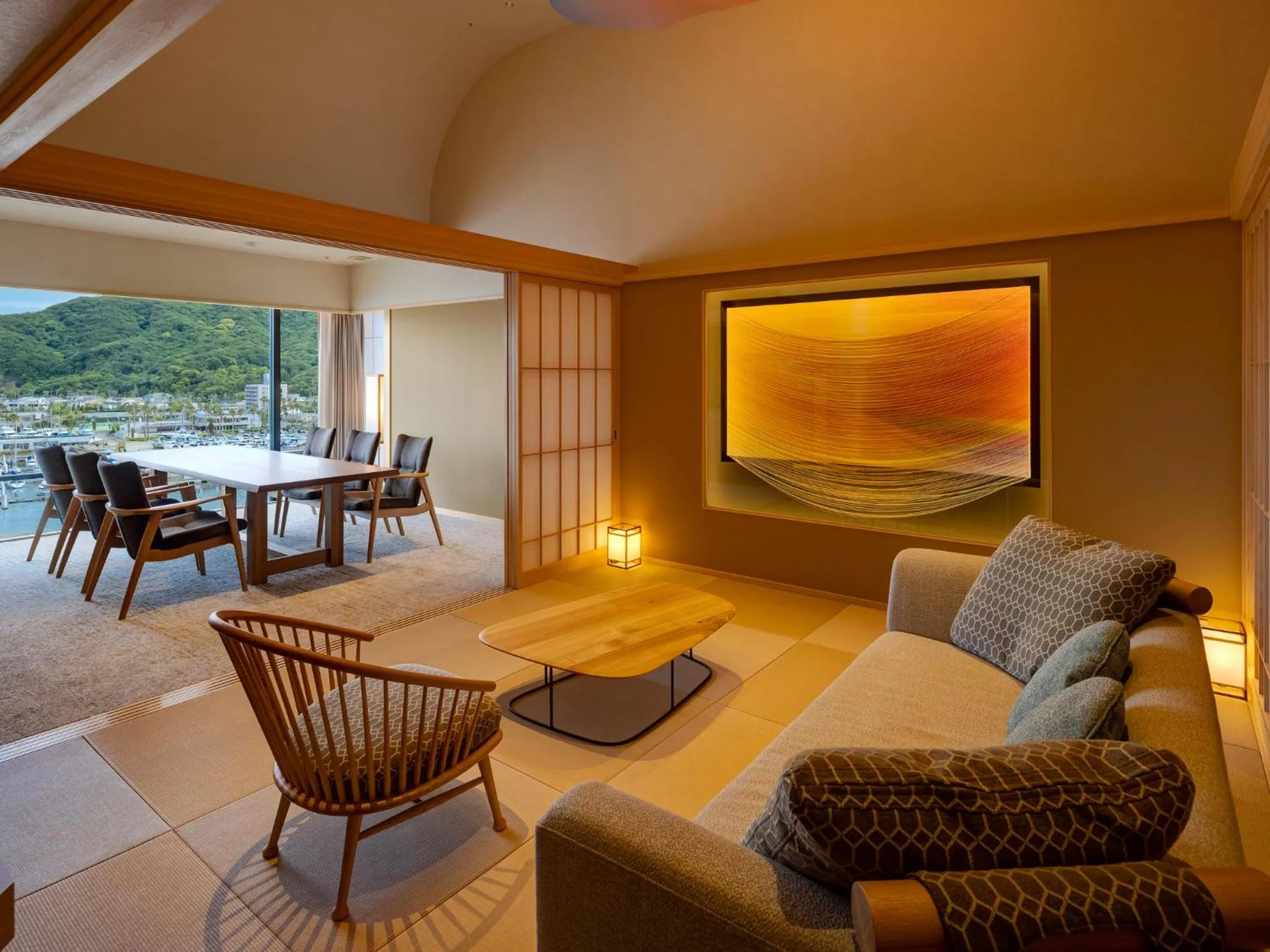 Photo of the whole room in Awaji Yumesenkei