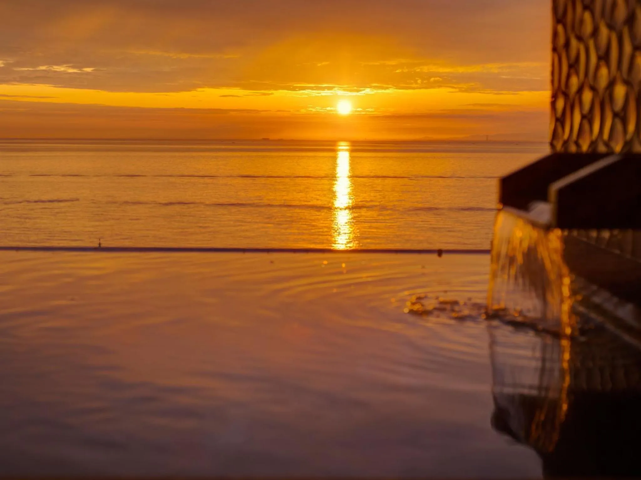 Photo of the whole room in Awaji Yumesenkei