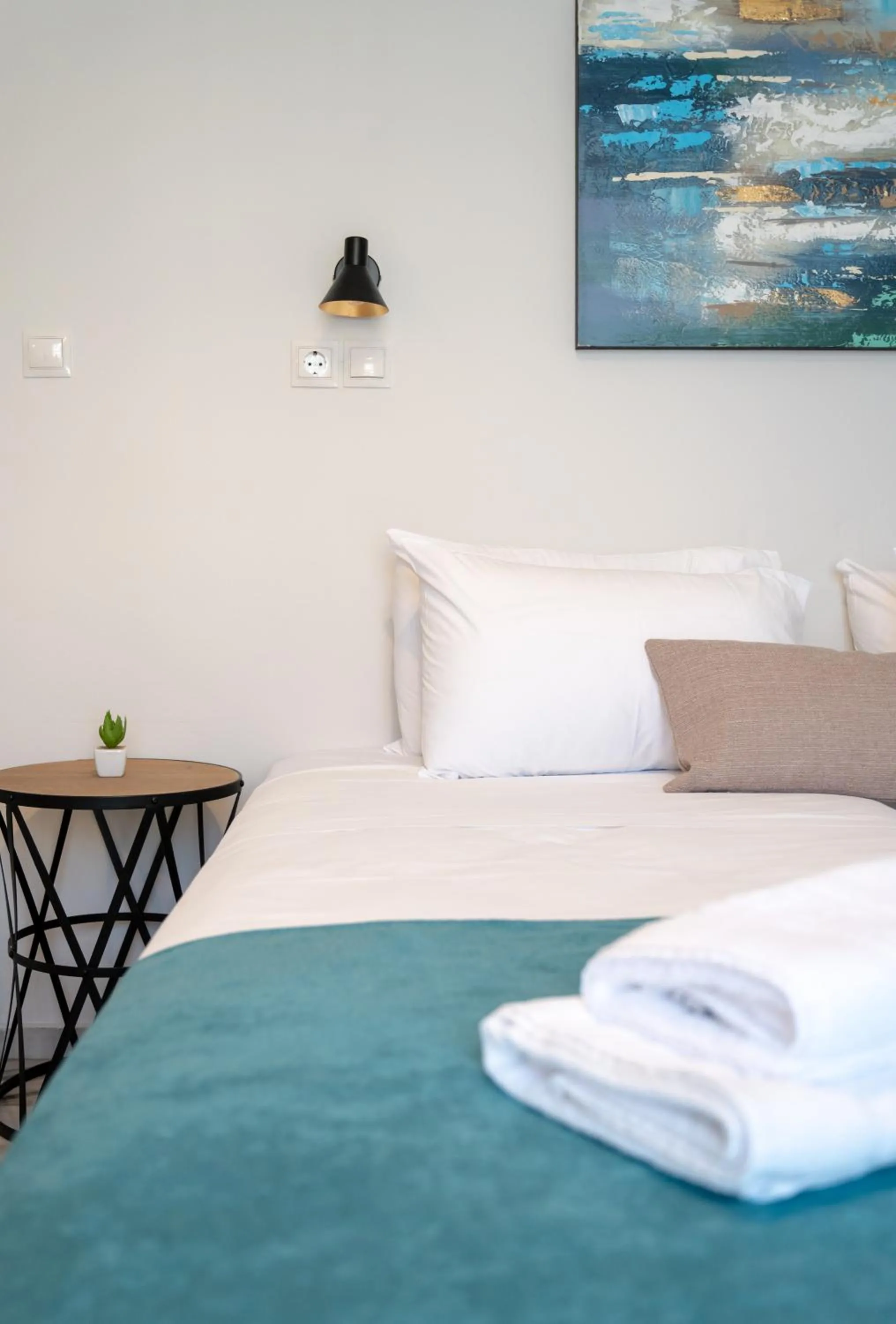 Bed in Mardinik Hotel Apartments