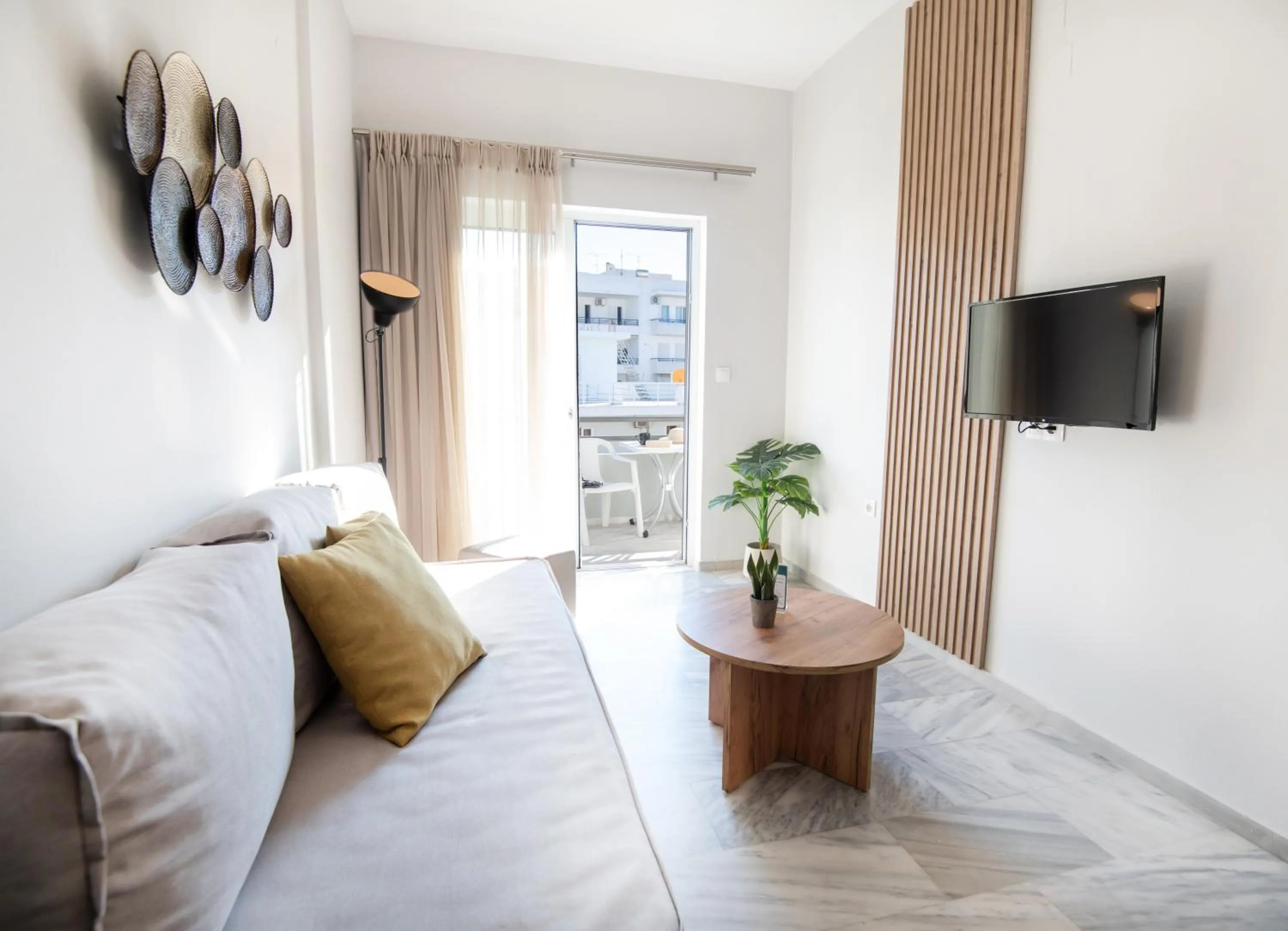 TV and multimedia, Bed in Mardinik Hotel Apartments