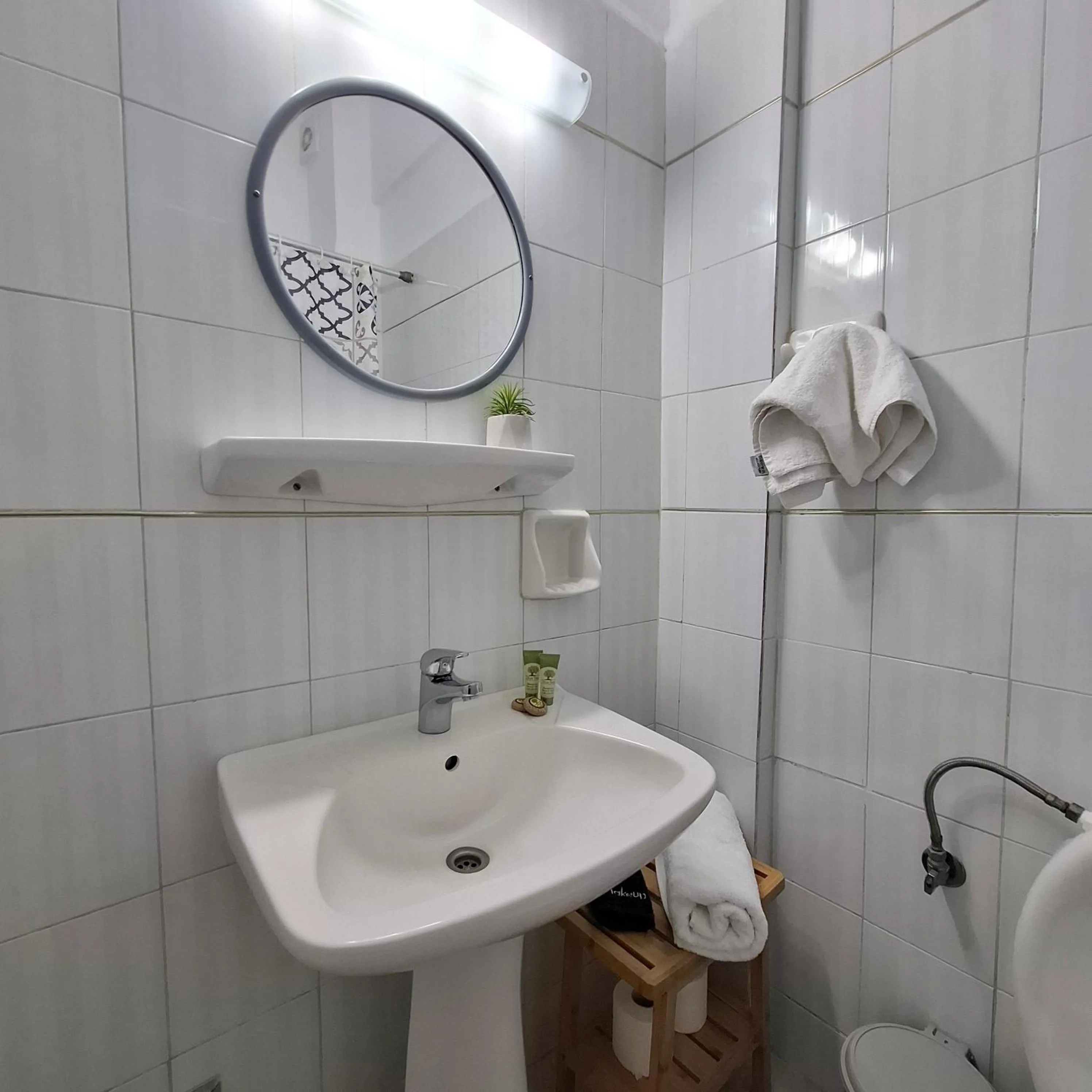 Bathroom in Mardinik Hotel Apartments