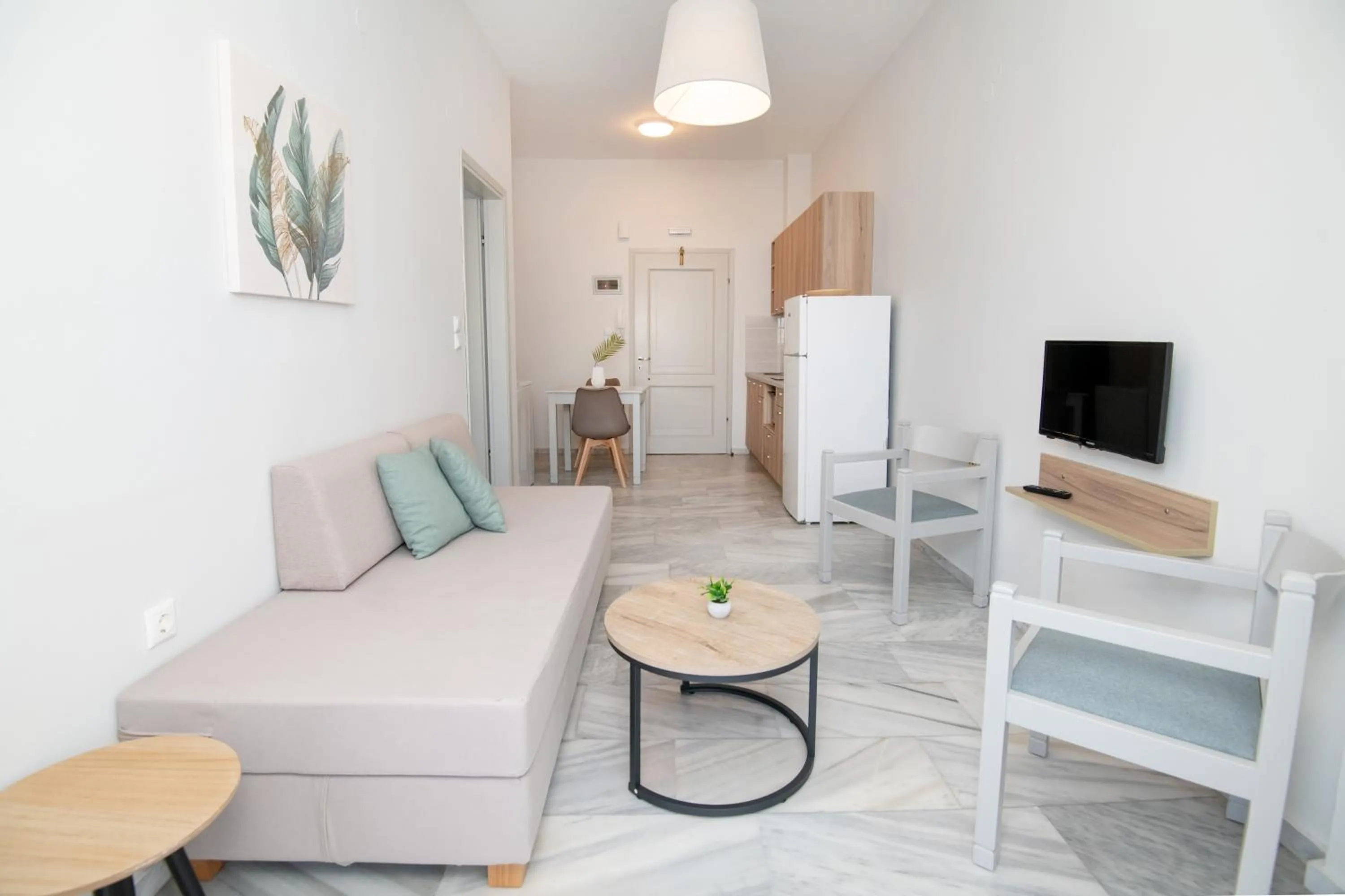TV and multimedia in Mardinik Hotel Apartments