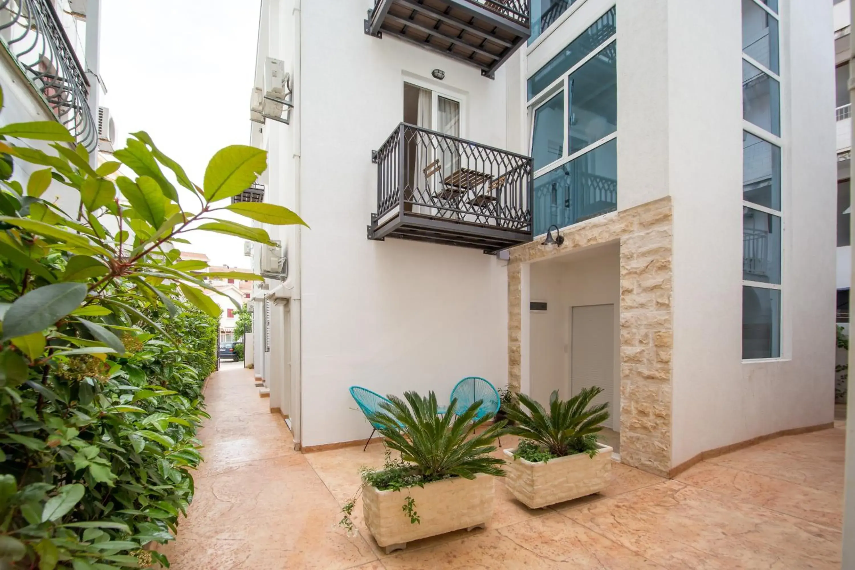 Property building in Villa DiEden Property building in Villa DiEden