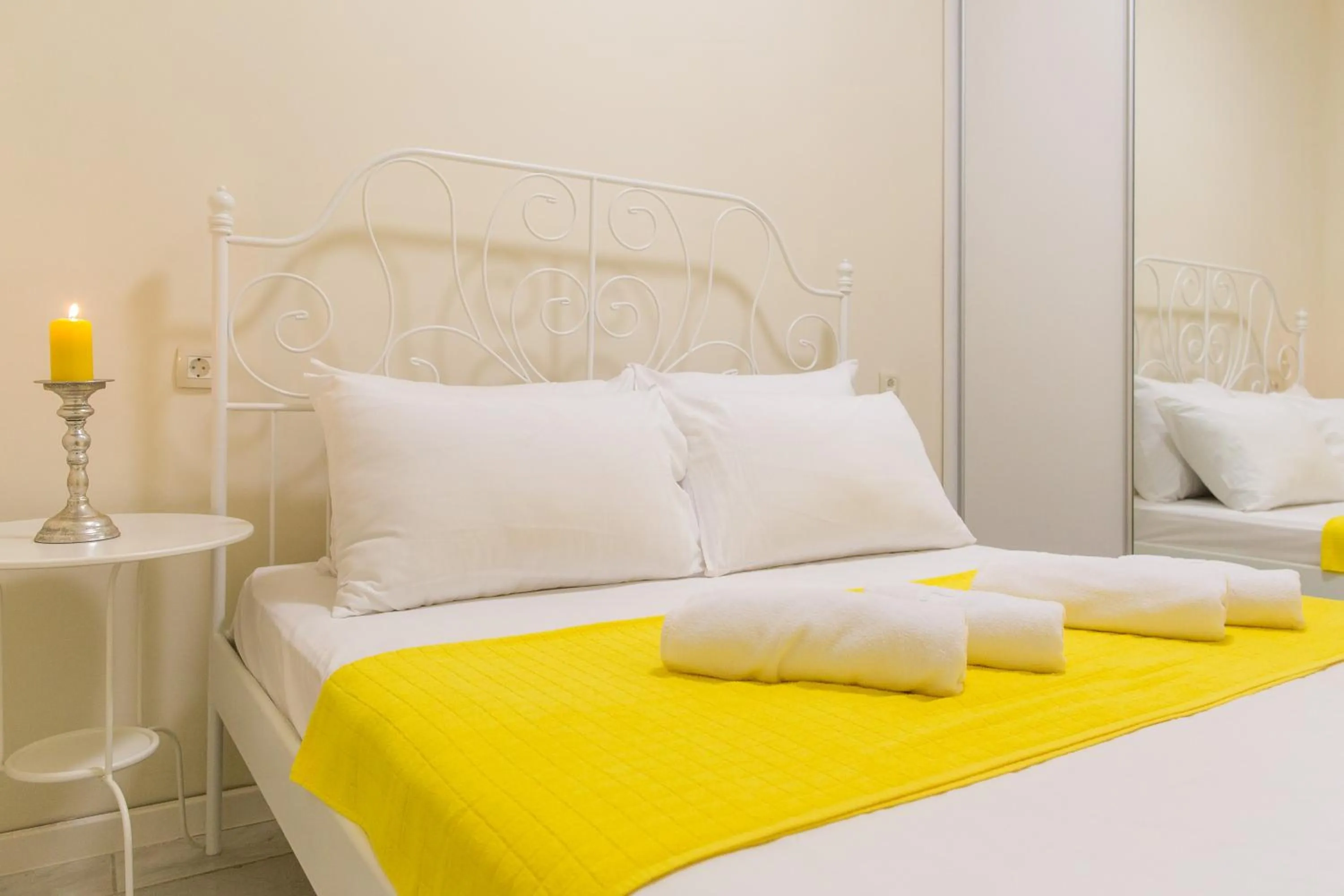 Bedroom, Bed in Villa DiEden