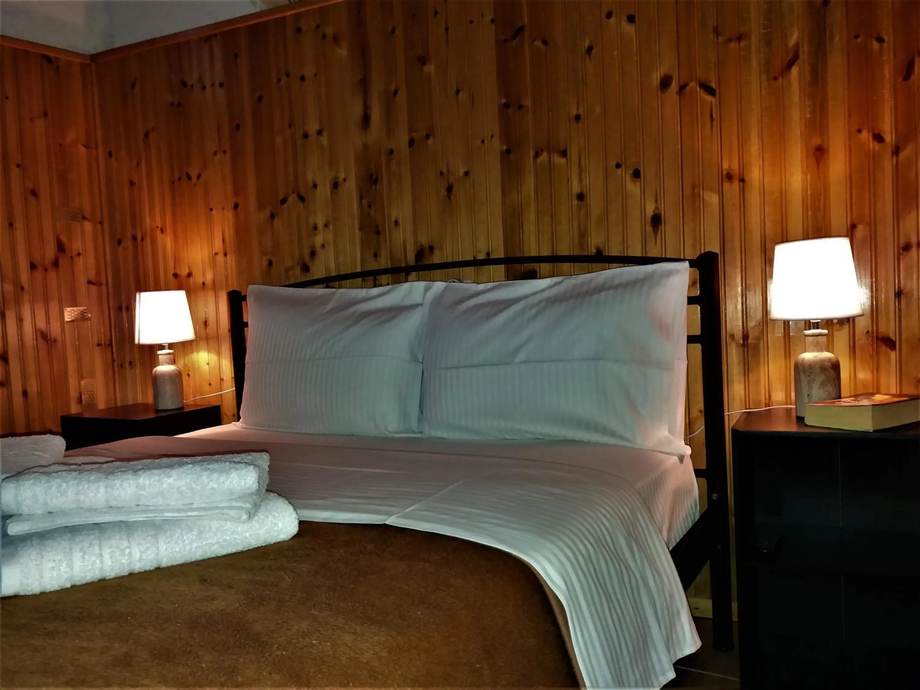 Bed in Hotel Acropolis Metsovo