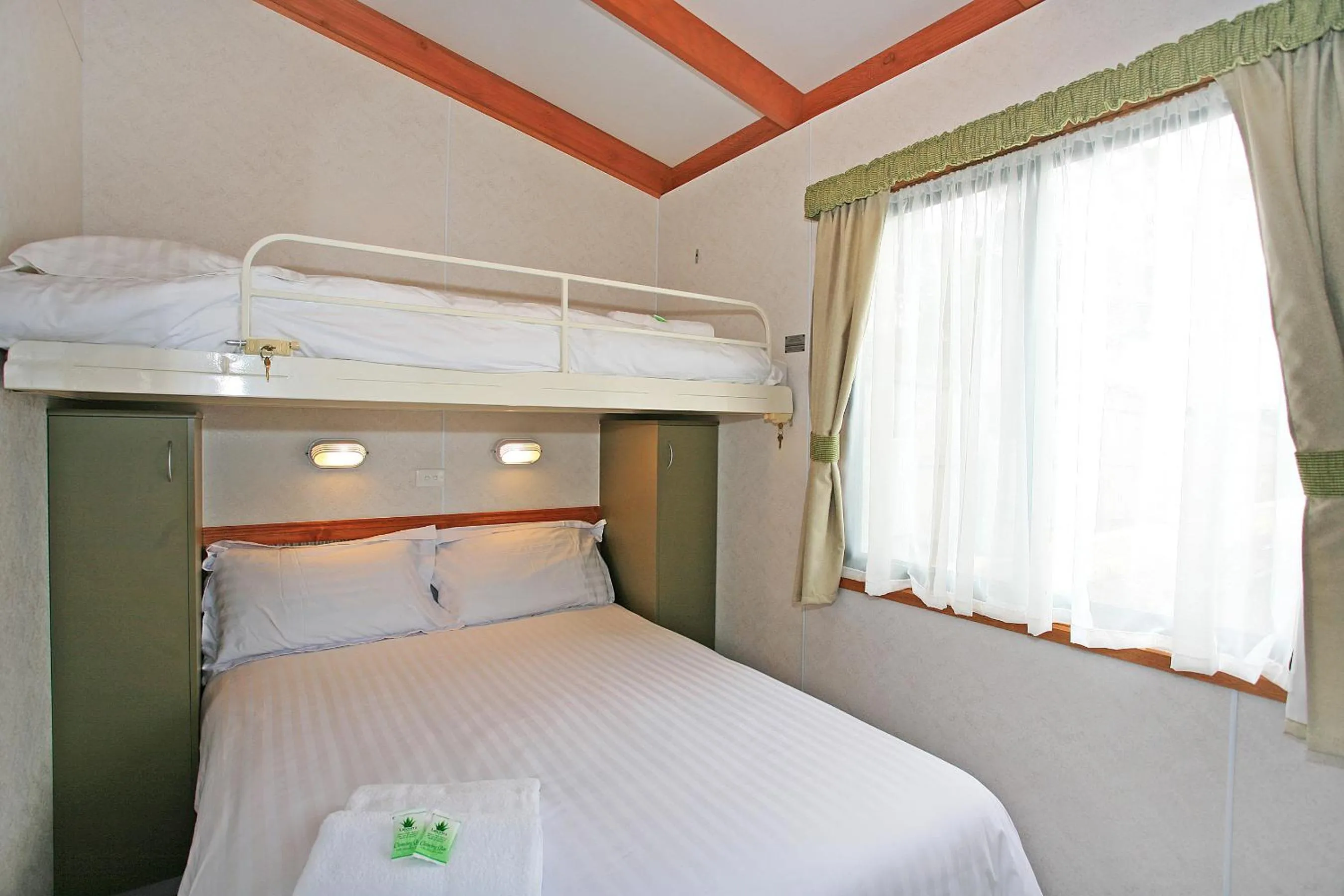 Bed in Warrnambool Holiday Village