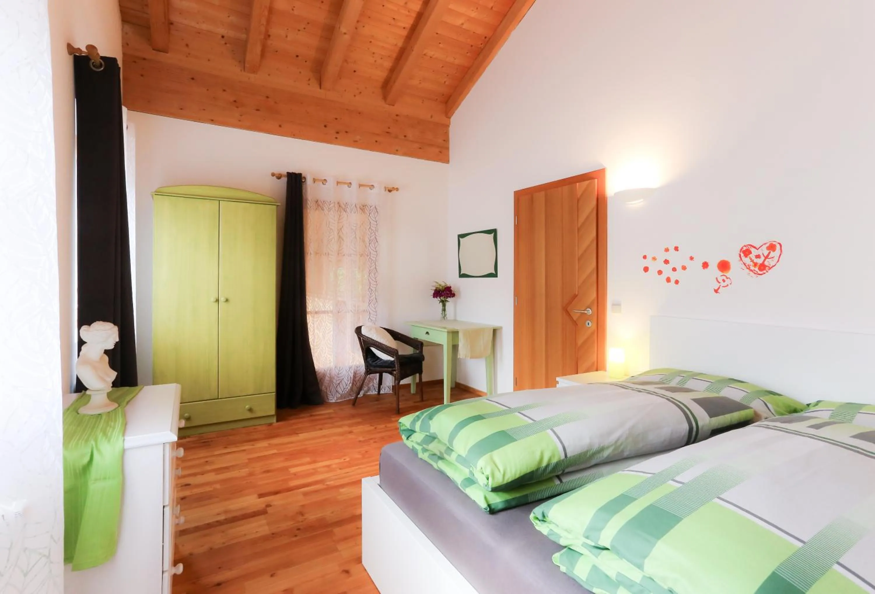 Photo of the whole room, Bed in Haus Traudi