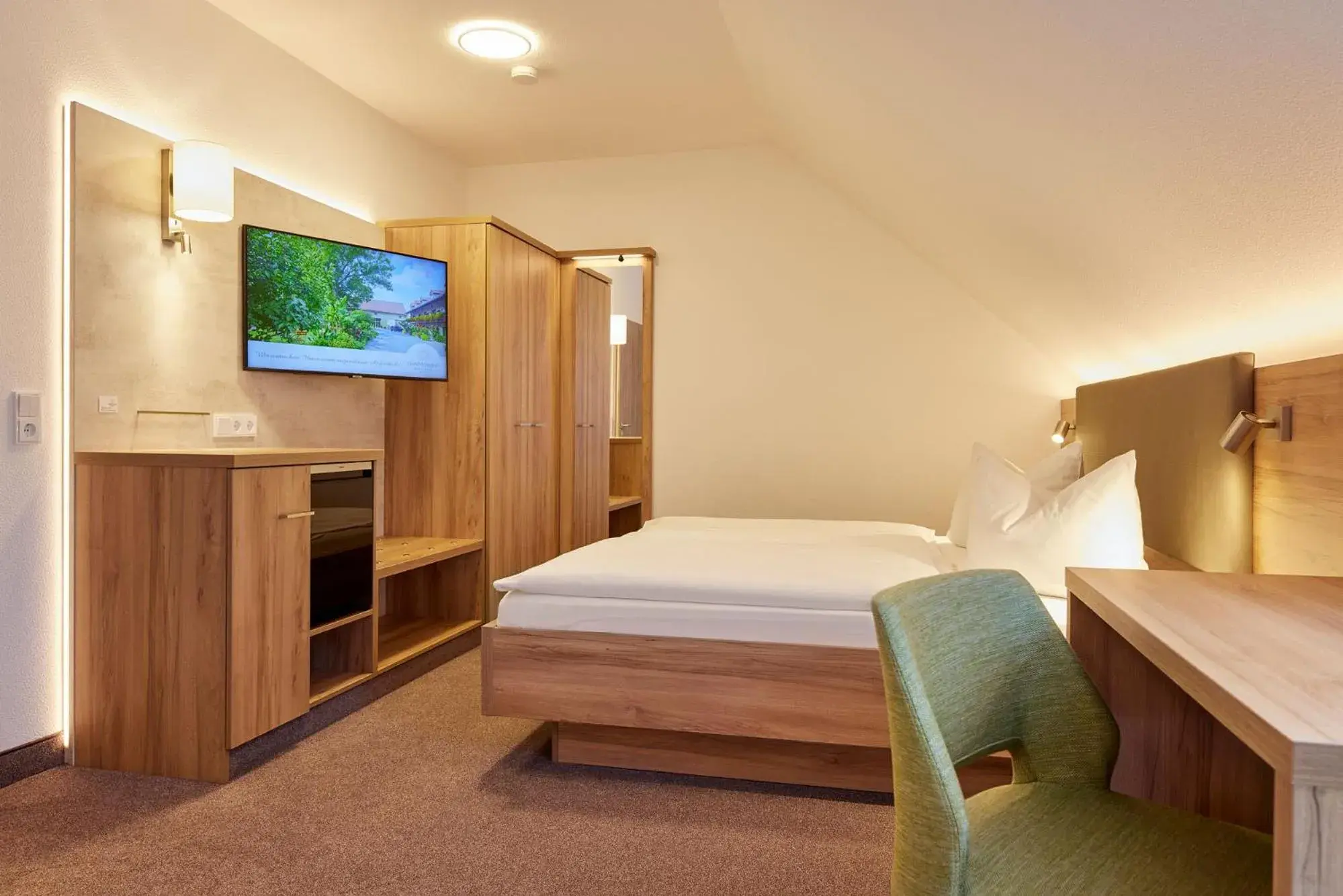 Deluxe Double Room - single occupancy in Hotel garni Sonnenhof Deluxe Double Room - single occupancy in Hotel garni Sonnenhof