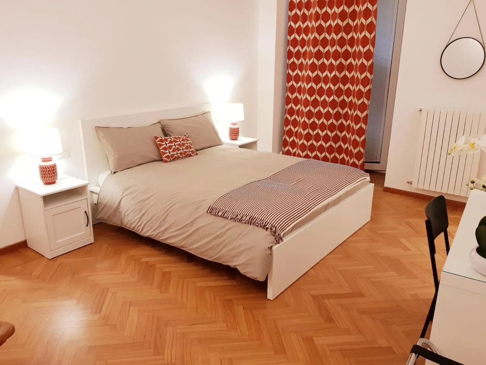 Photo of the whole room, Bed in BorgoAntico34 - Luxury Room