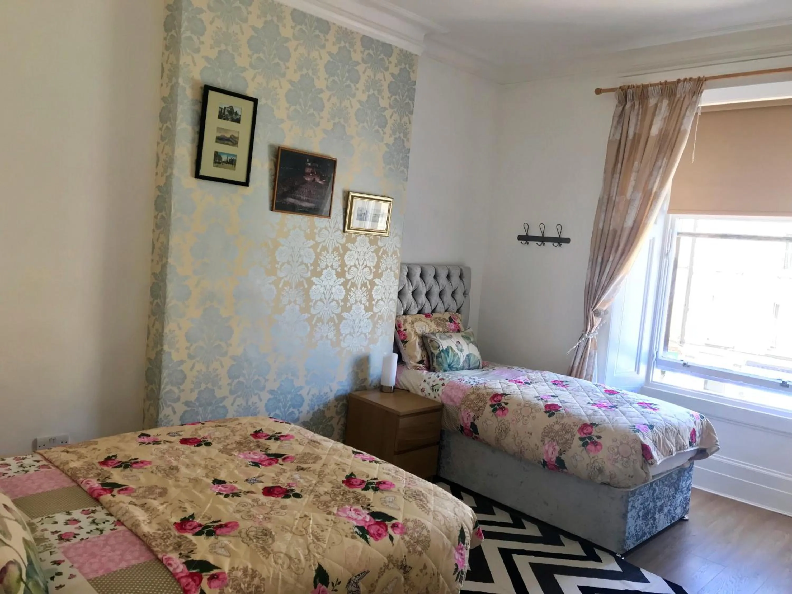 Bedroom, Bed in 233 Leith Apartment