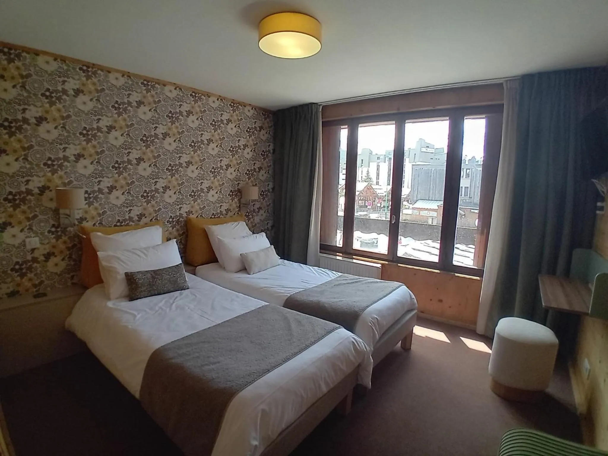 Bedroom, Bed in Hotel le Sherpa