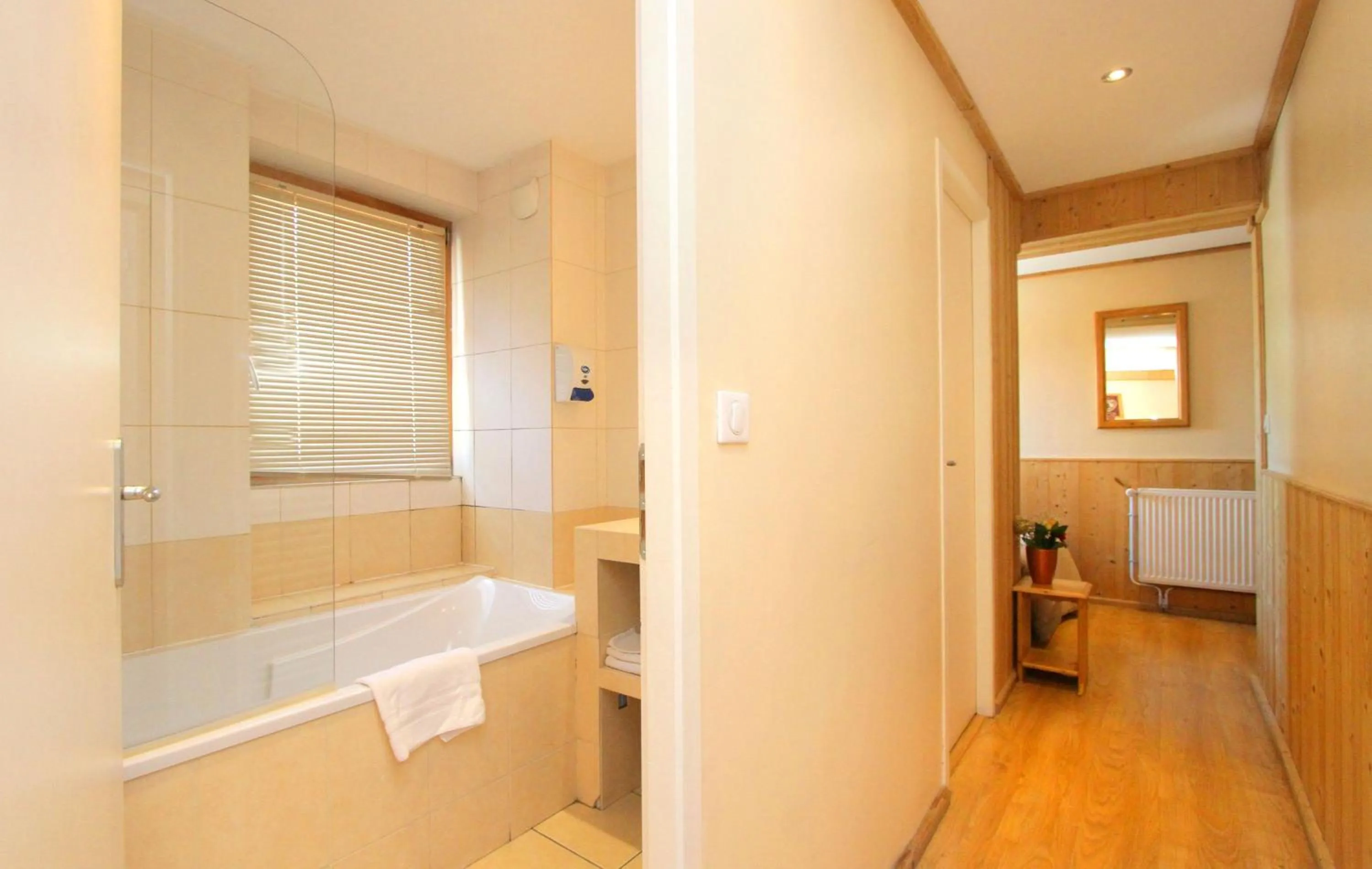 Bathroom in Hotel le Sherpa