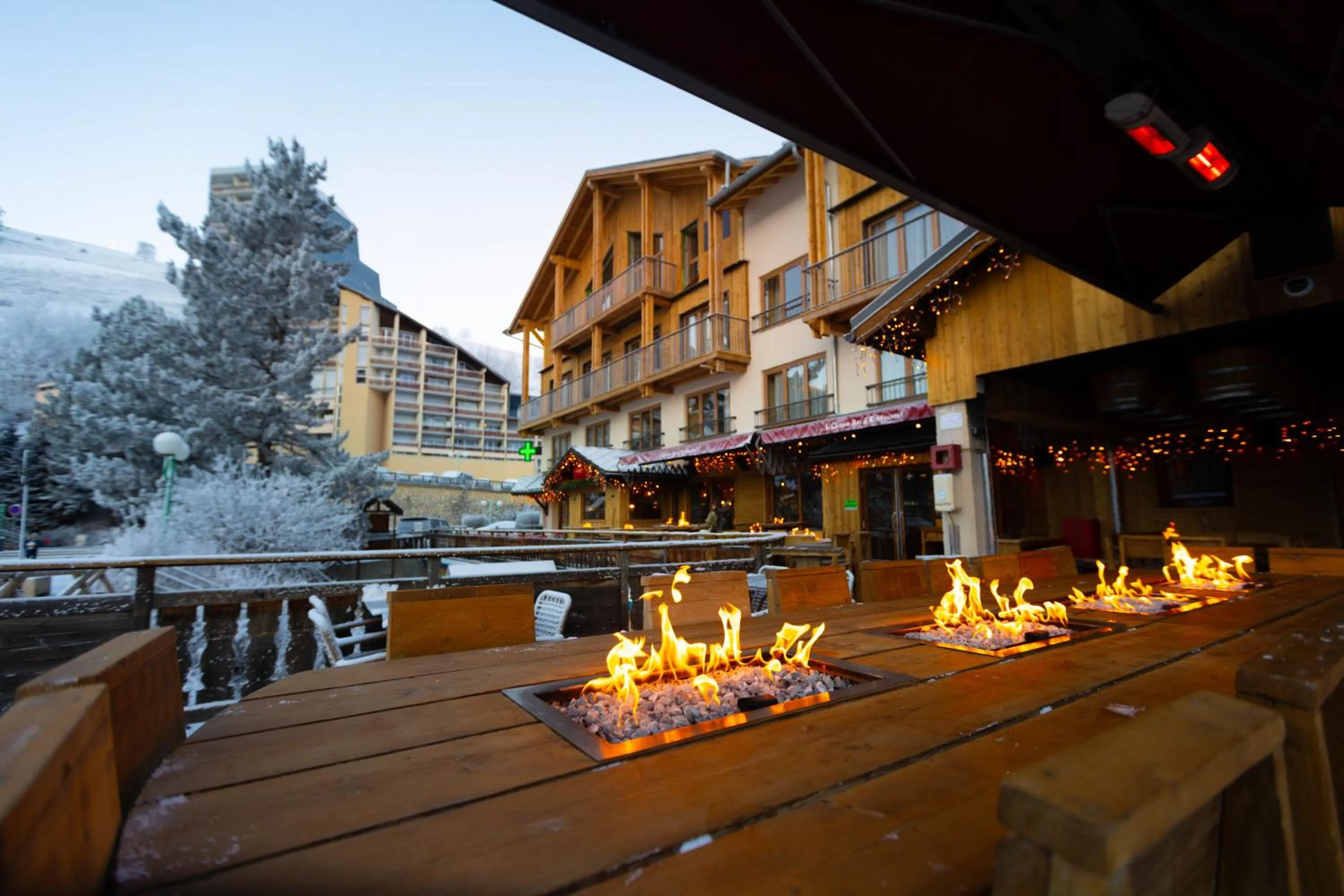 Restaurant/places to eat in Hotel le Sherpa
