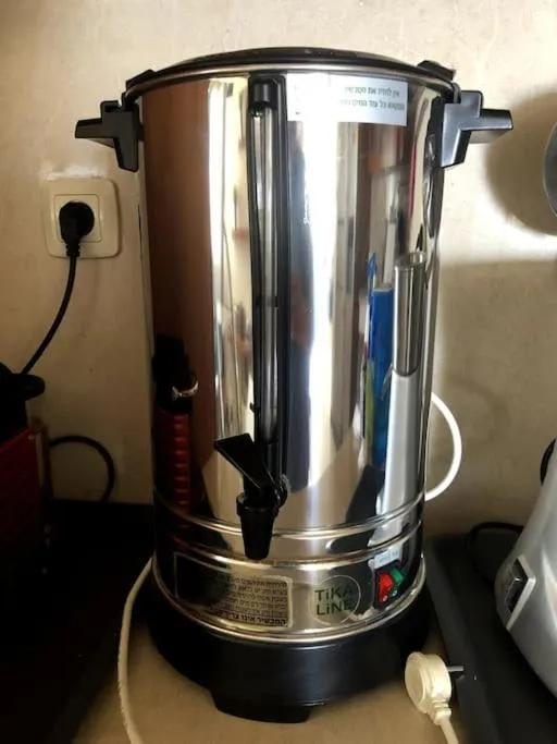 Coffee/tea facilities in Nitza Seaview Apartments