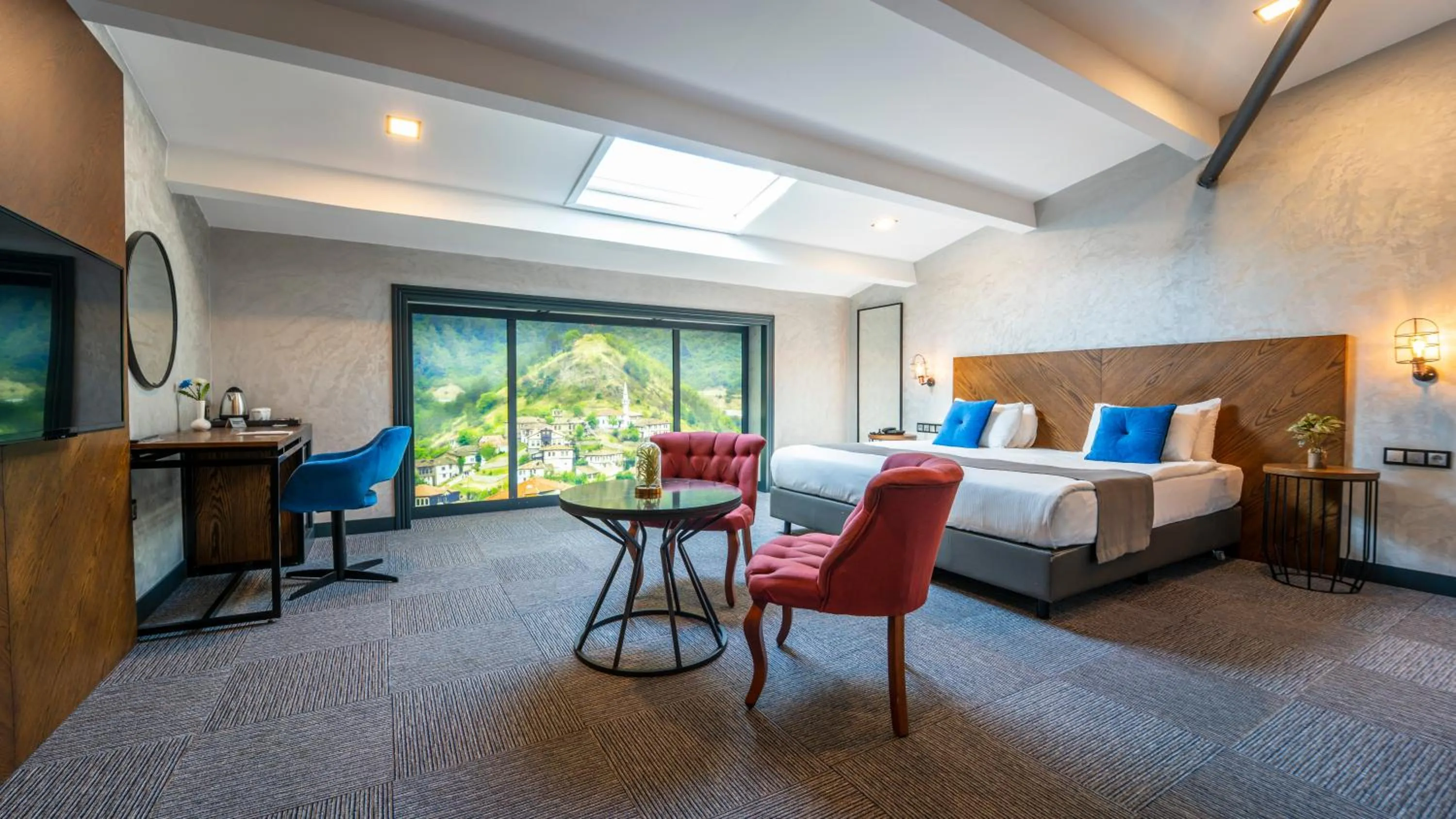 Photo of the whole room in Hotel ON7 Sakarya