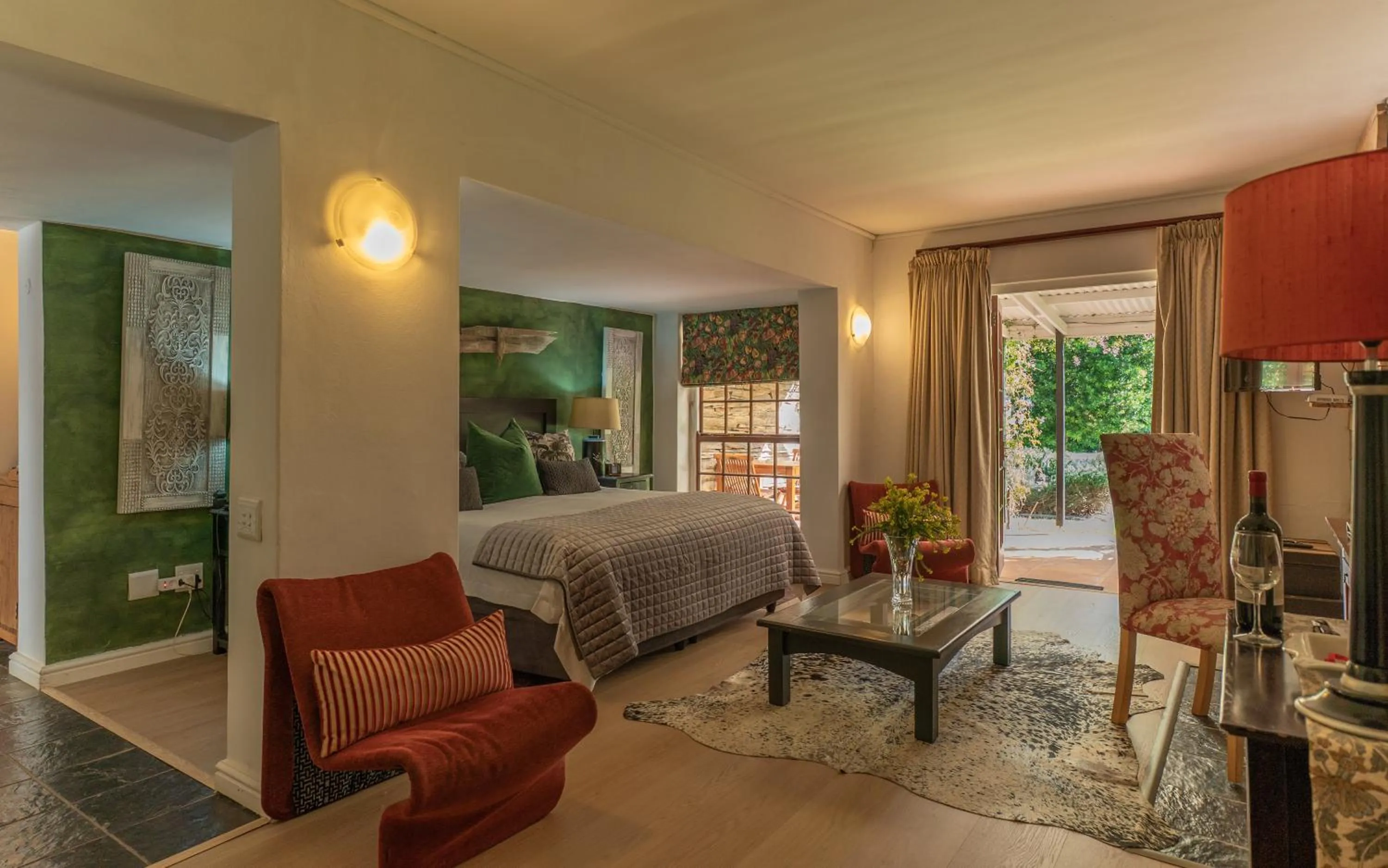 Bedroom, Bed in Silvermist Organic Wine Estate