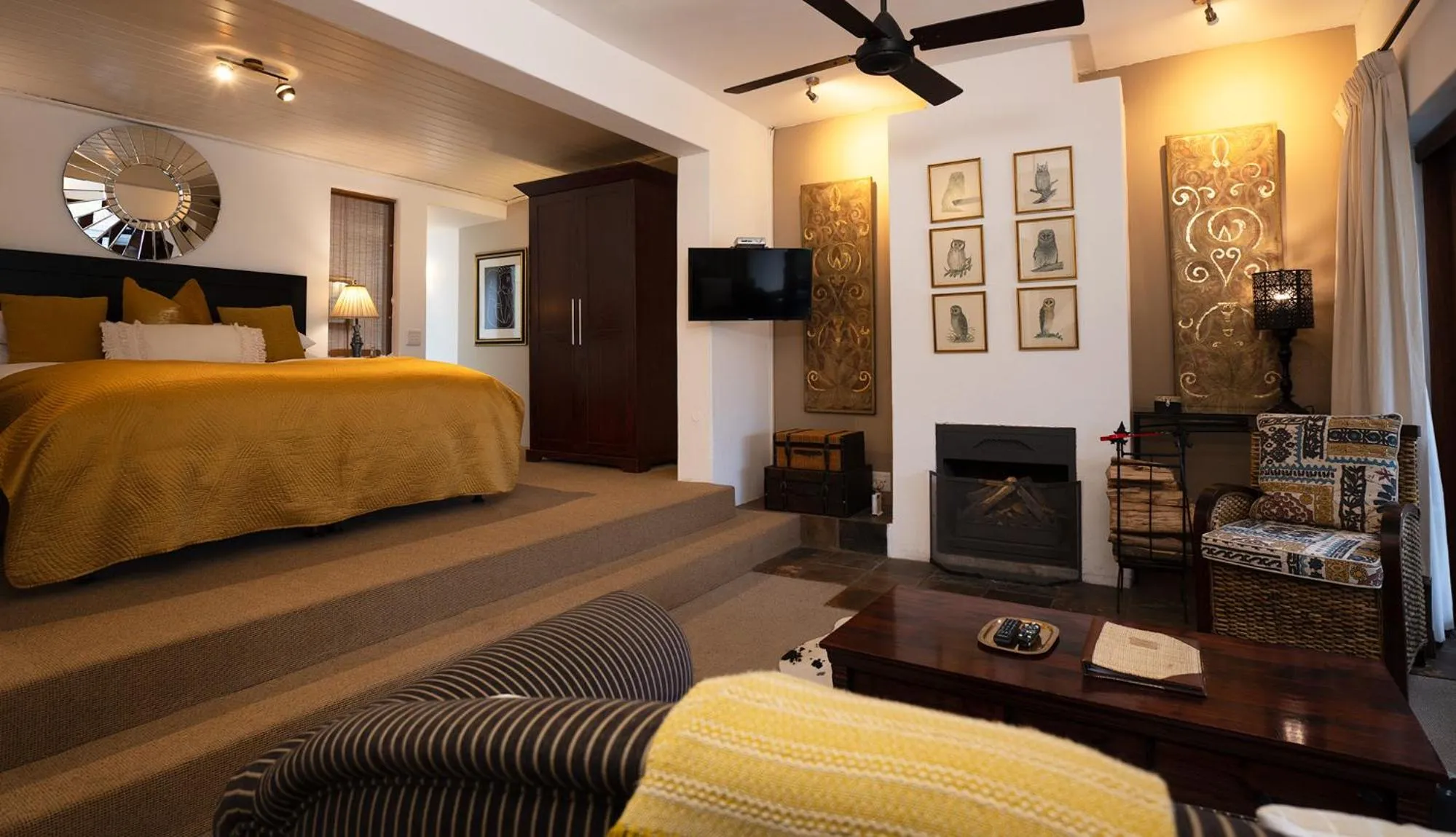 Bedroom, Bed in Silvermist Wine Estate