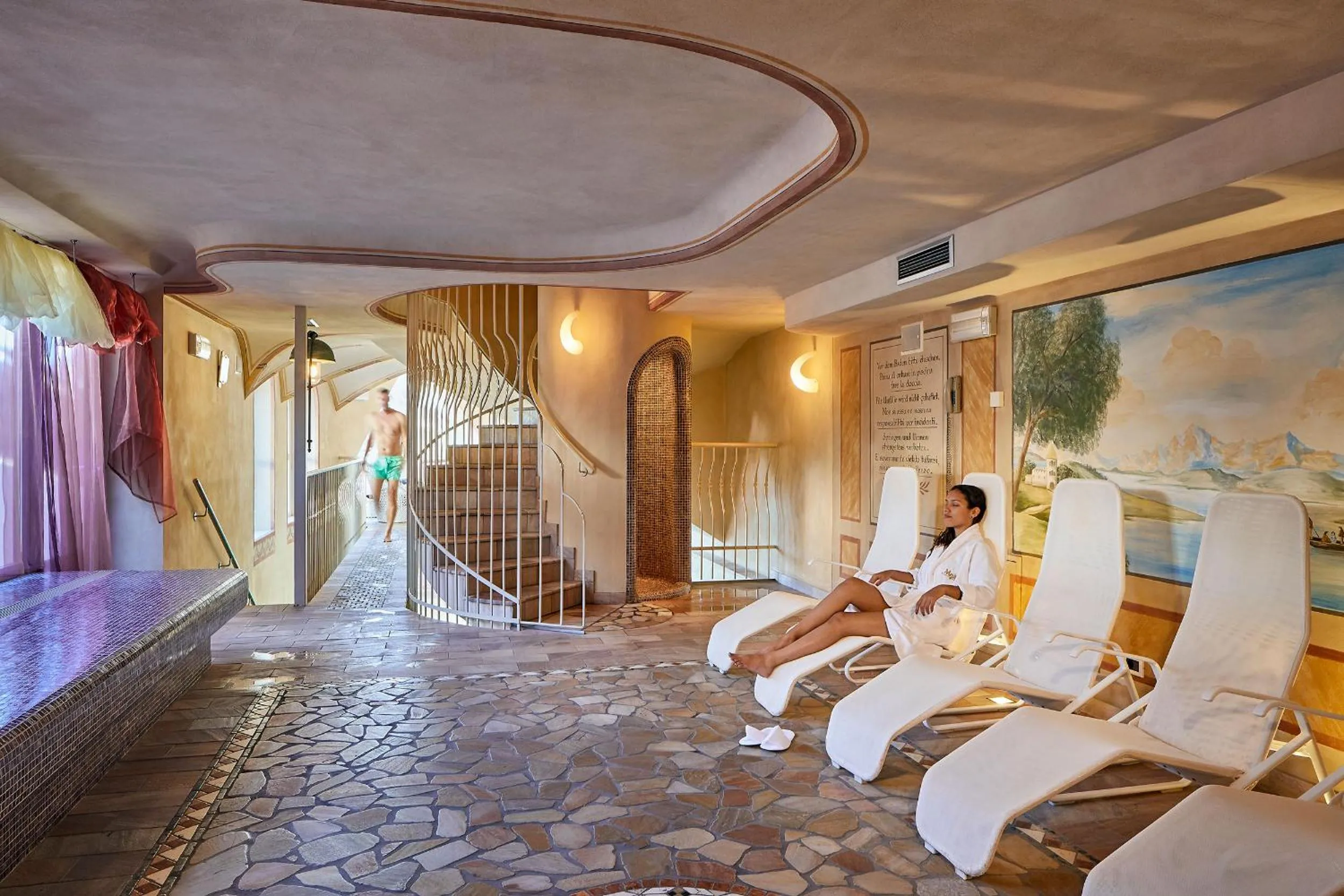 Spa and wellness centre/facilities in Mountain Hotel Mezdì