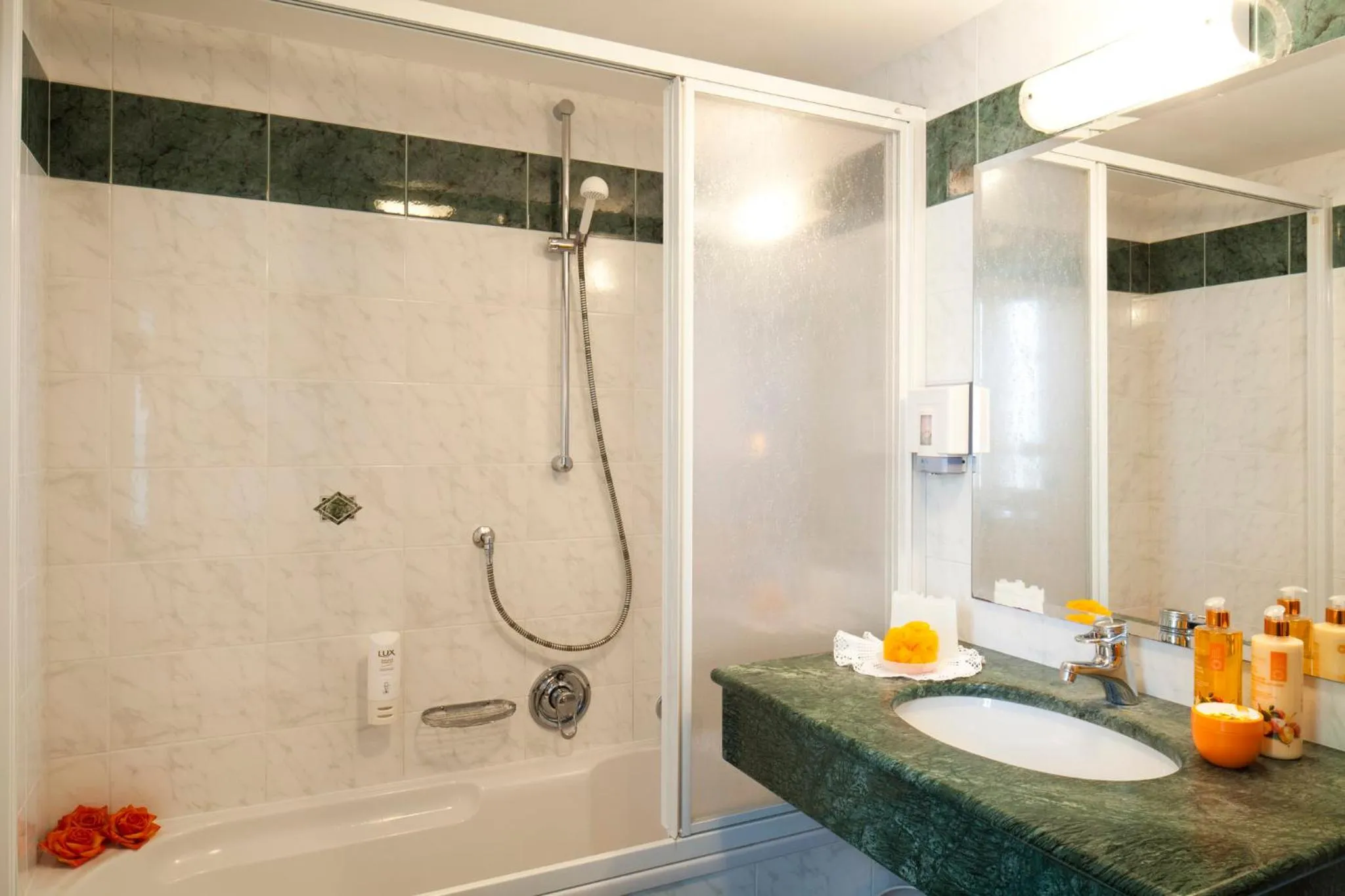Bathroom in Mountain Hotel Mezdì