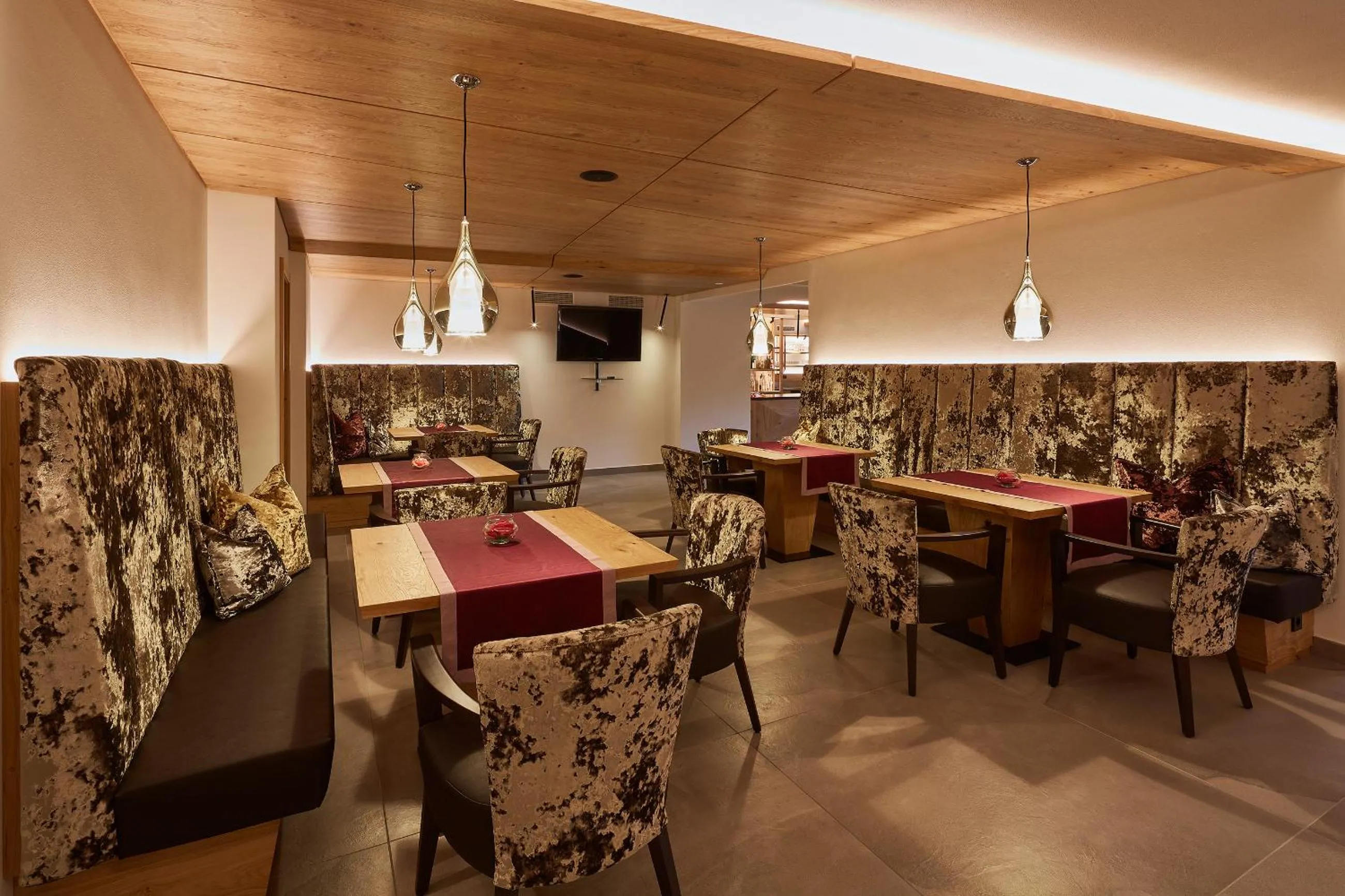Lounge or bar in Mountain Hotel Mezdì