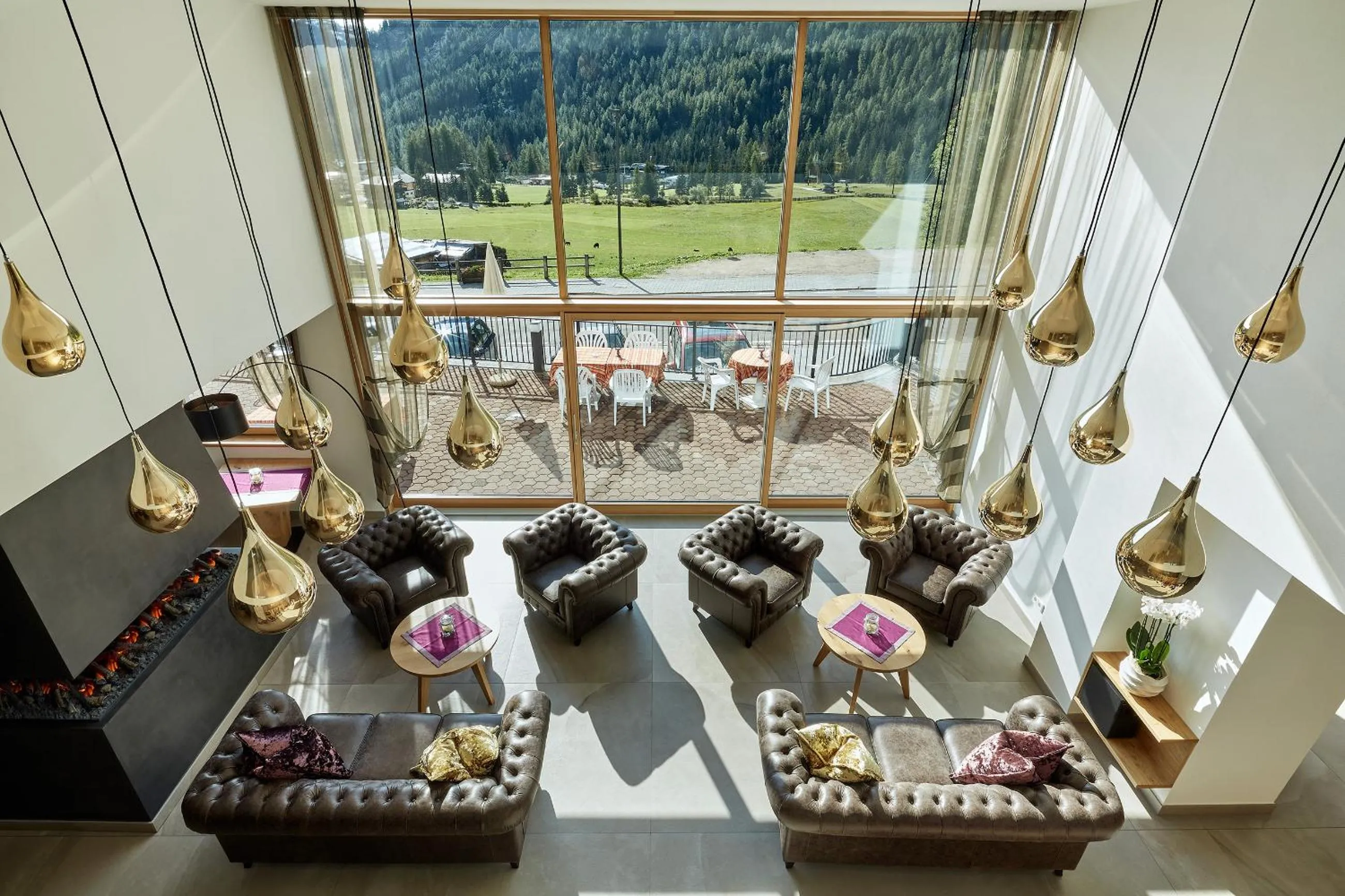 Lobby or reception in Mountain Hotel Mezdì