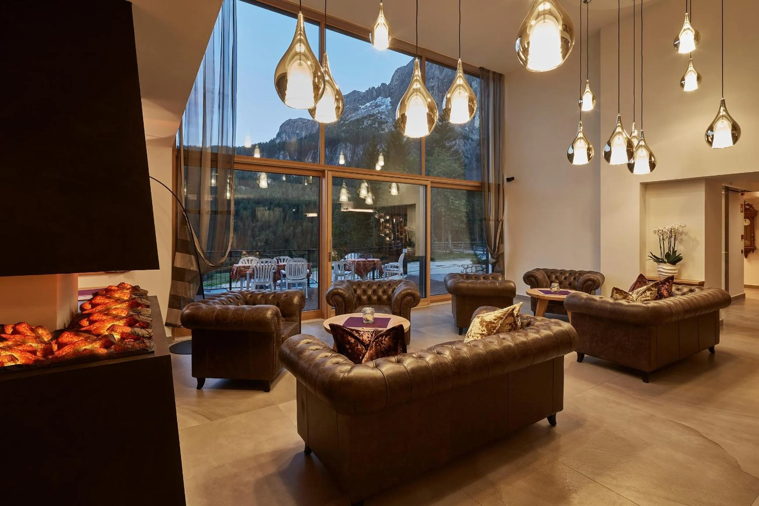 Lobby or reception in Mountain Hotel Mezdì