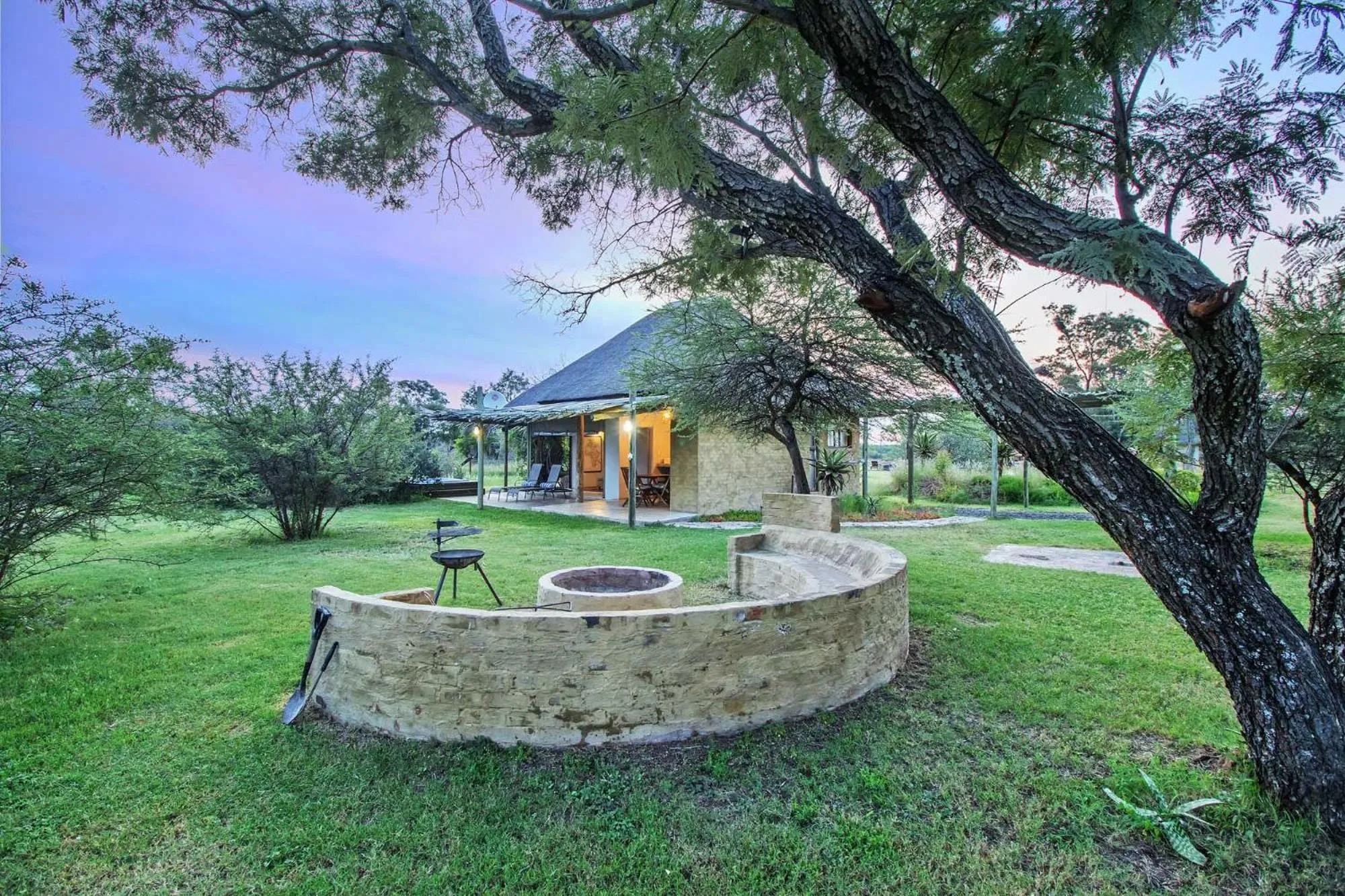 BBQ facilities in LookOut Safari Lodge