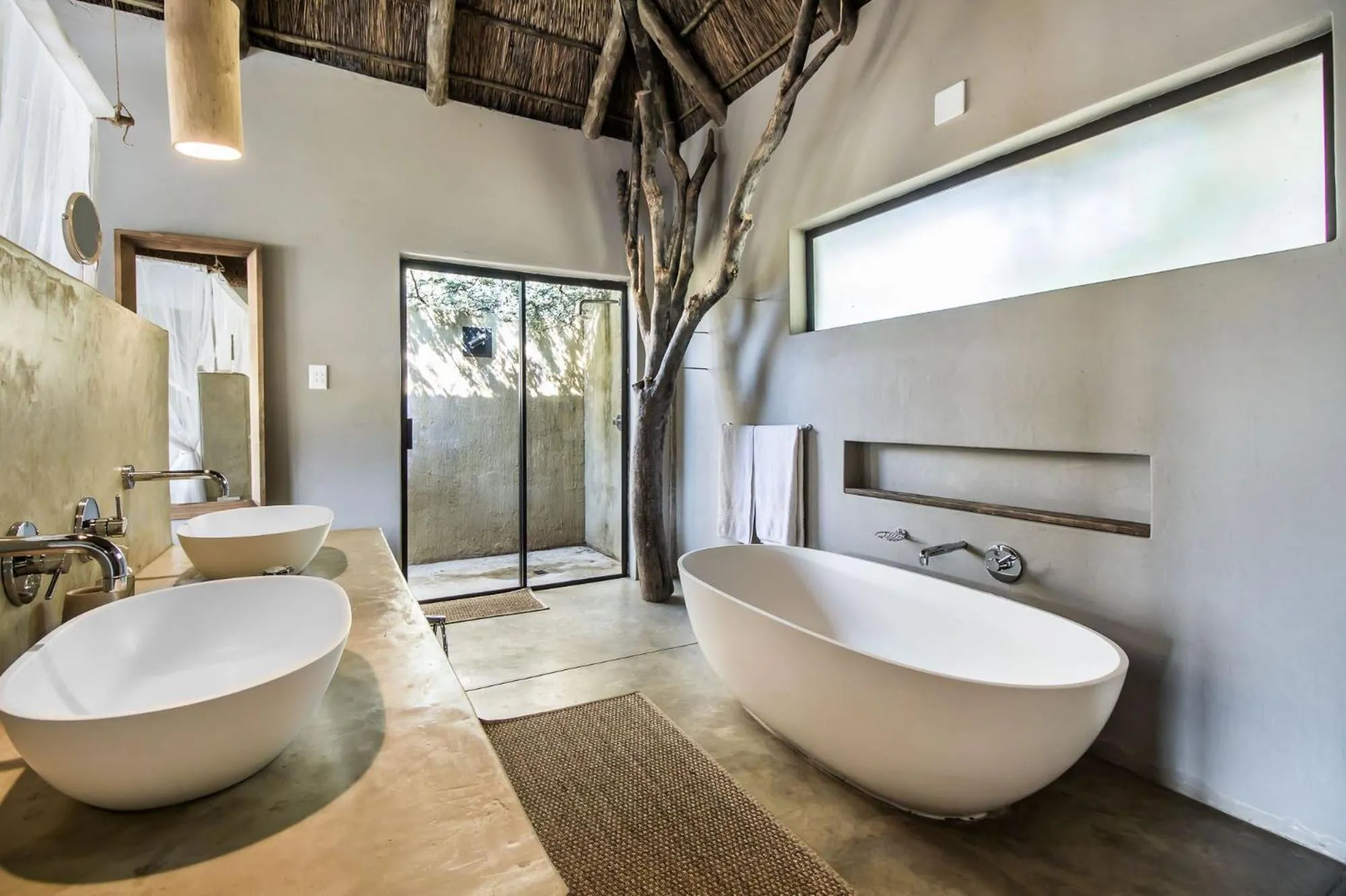 Bathroom in LookOut Safari Lodge