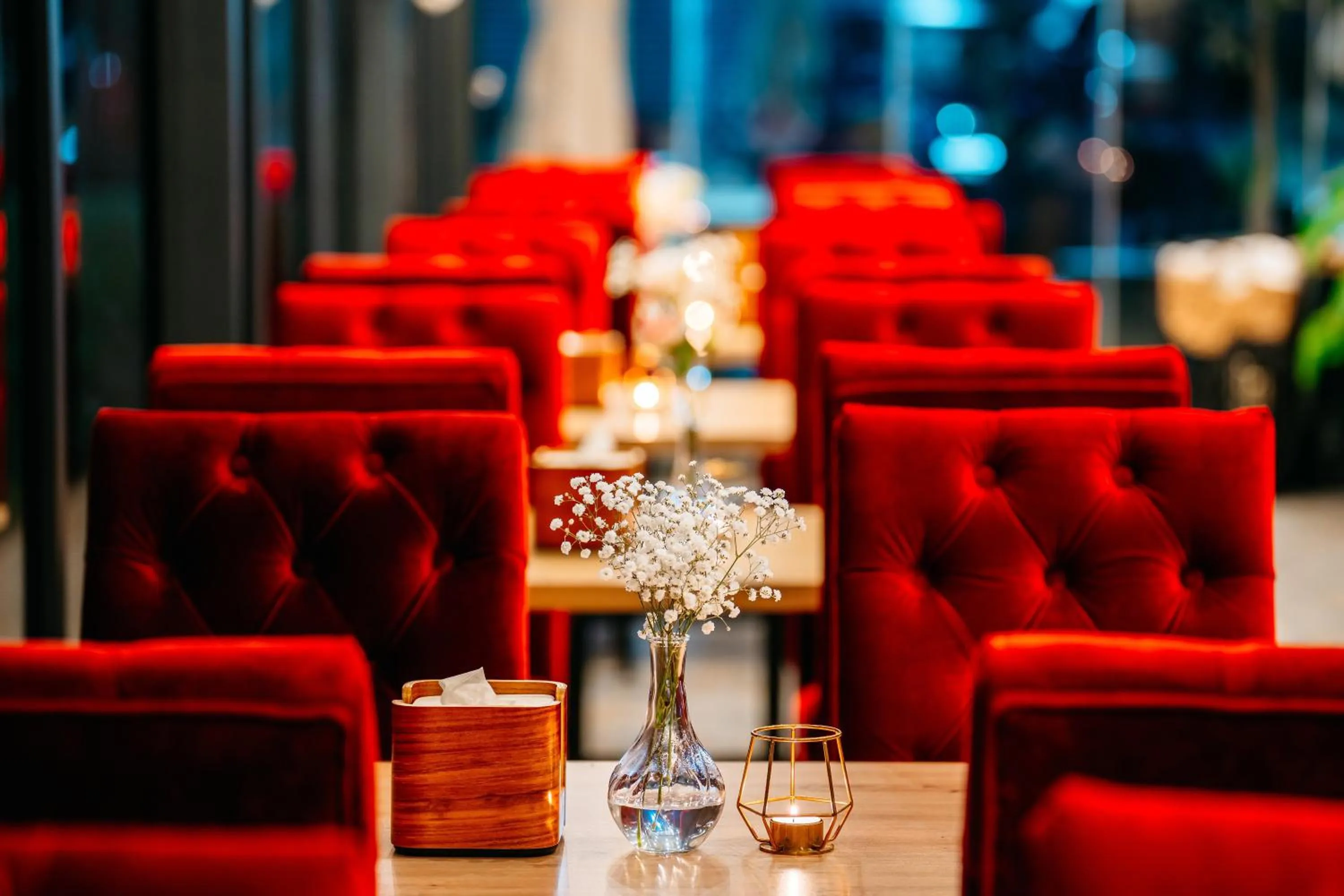 Restaurant/places to eat in Blu Apartments