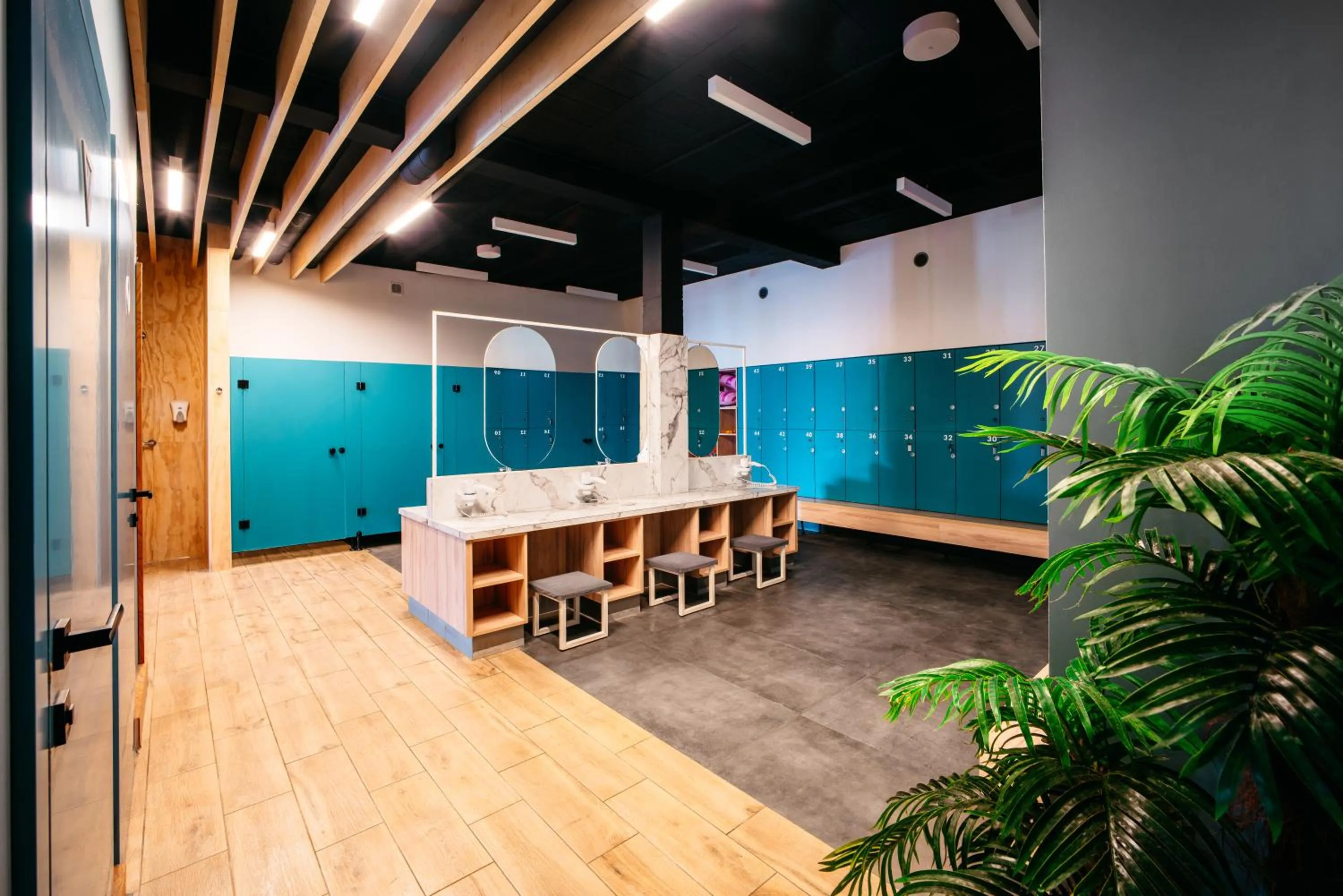 Swimming pool in Blu Apartments