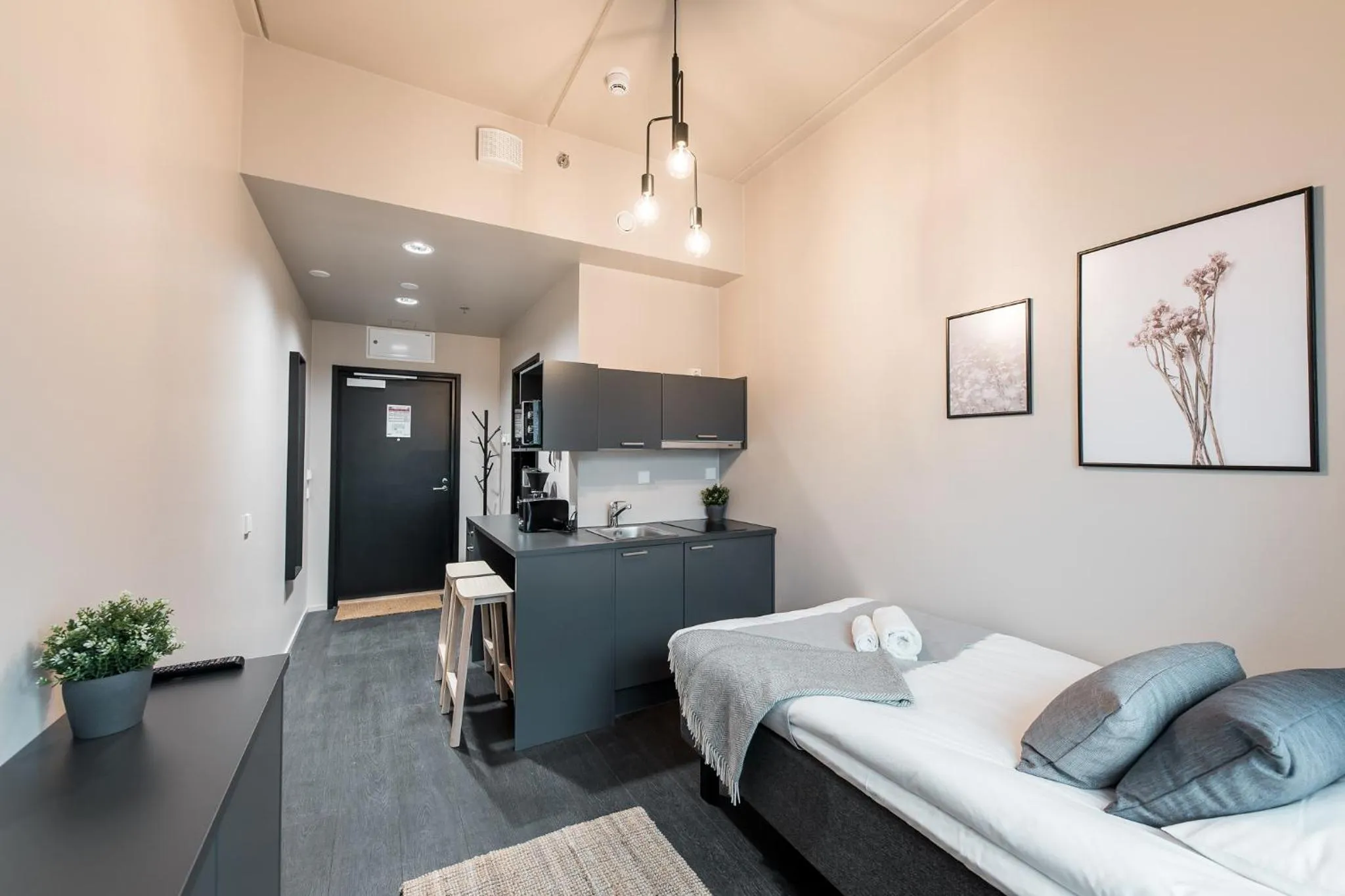 Bedroom, Bed in Forenom Aparthotel Vantaa Tikkurila