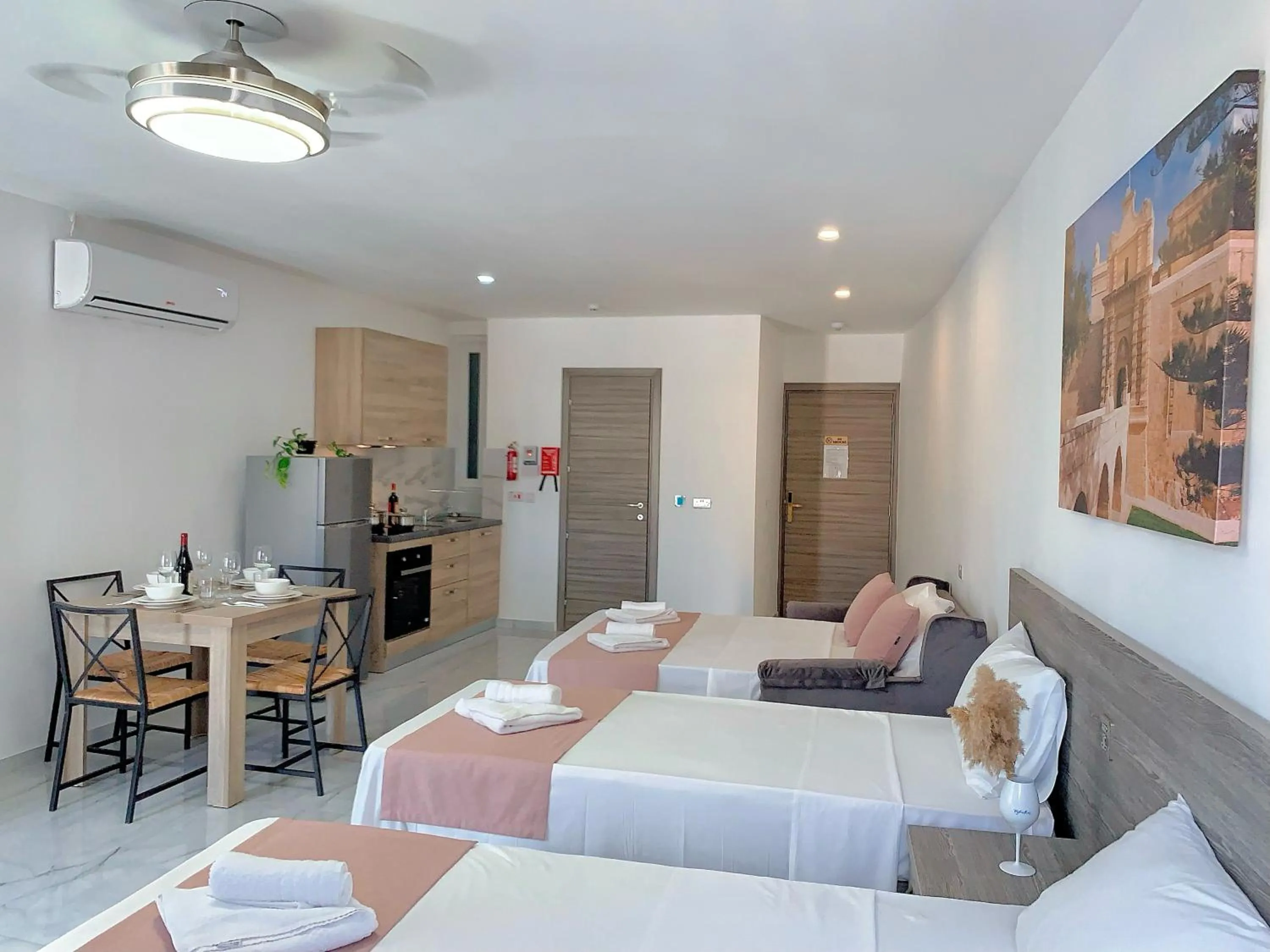 Bed in For Rest Aparthotel