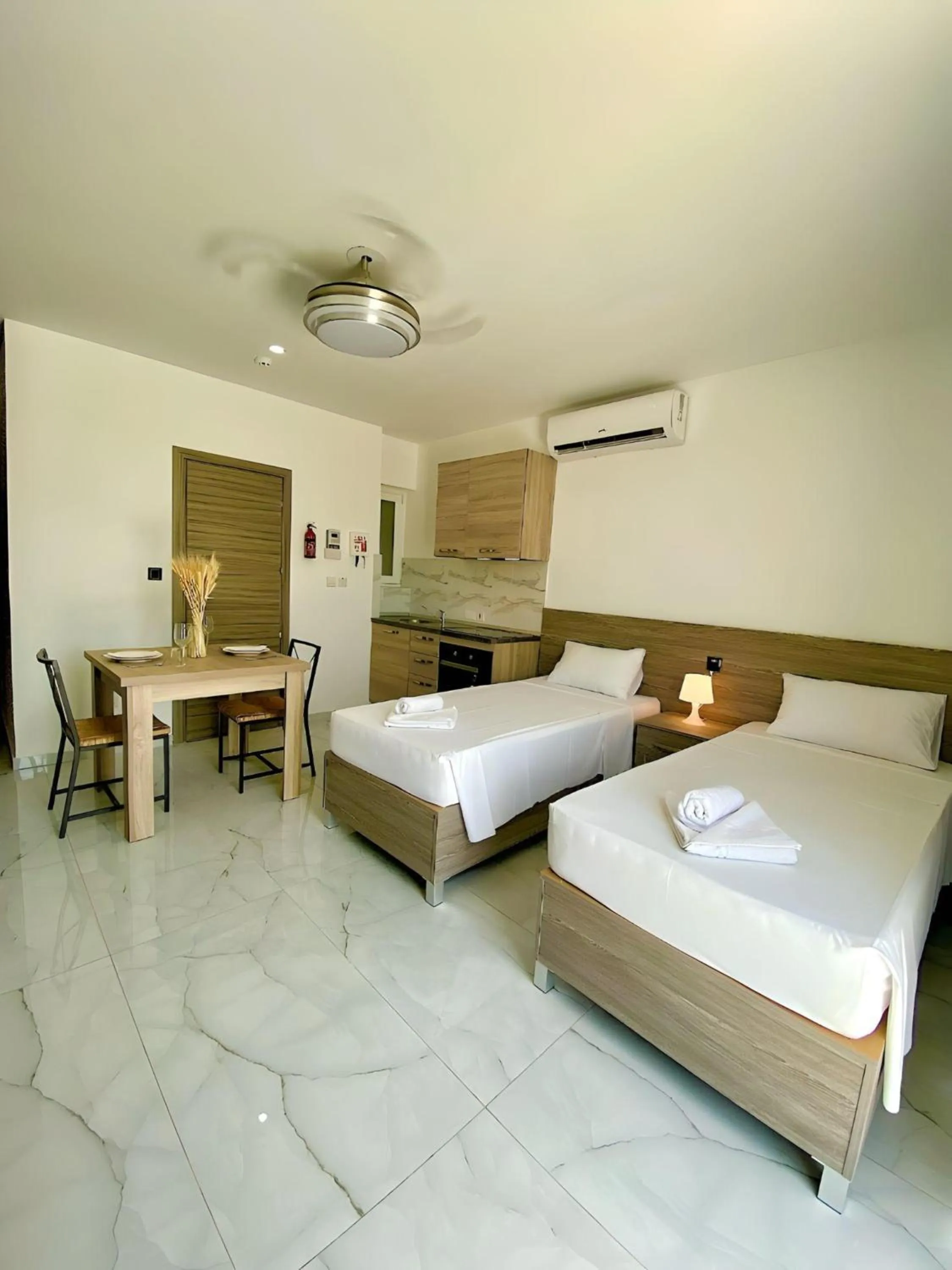 Bed in For Rest Aparthotel