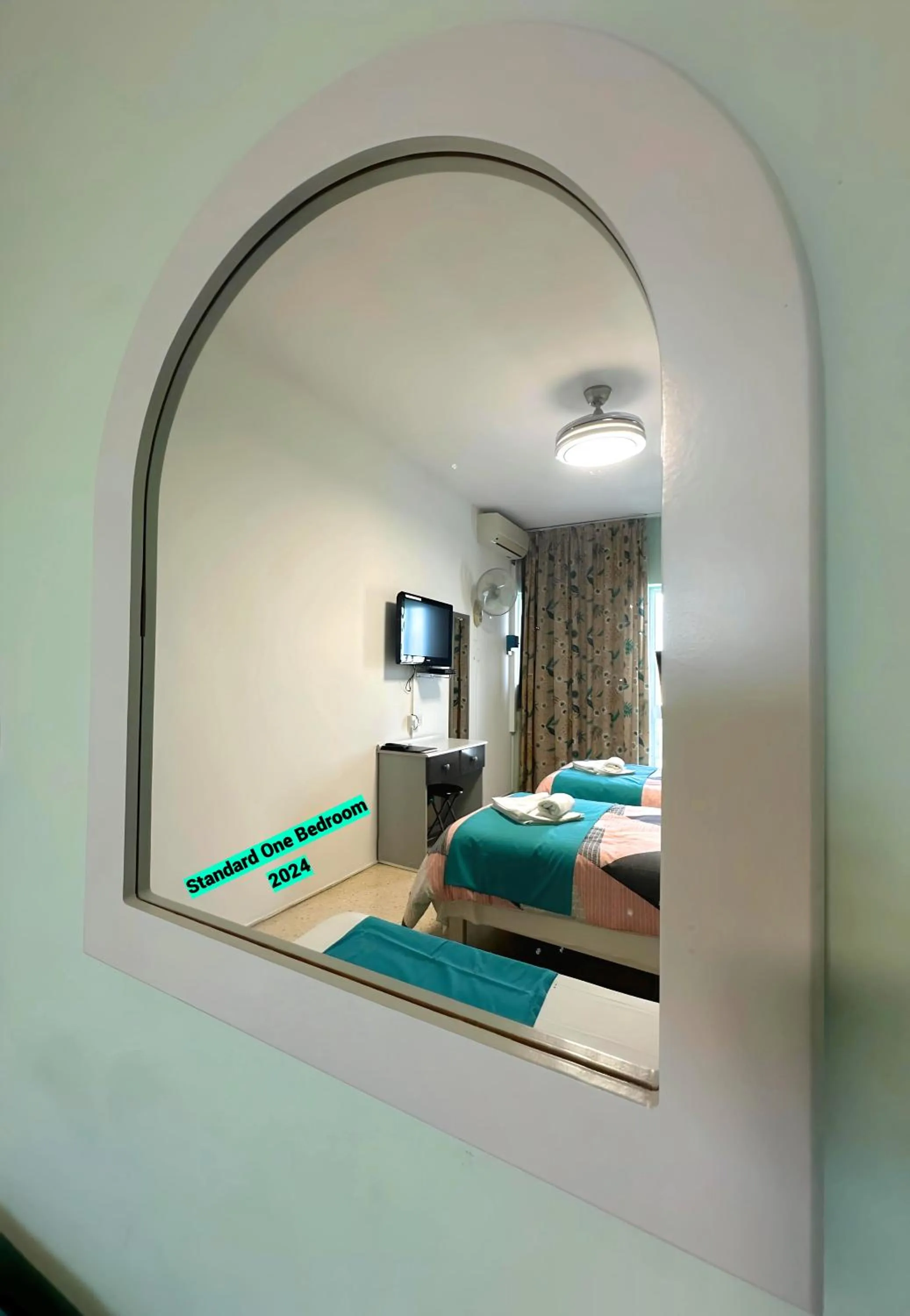 Bed in For Rest Aparthotel