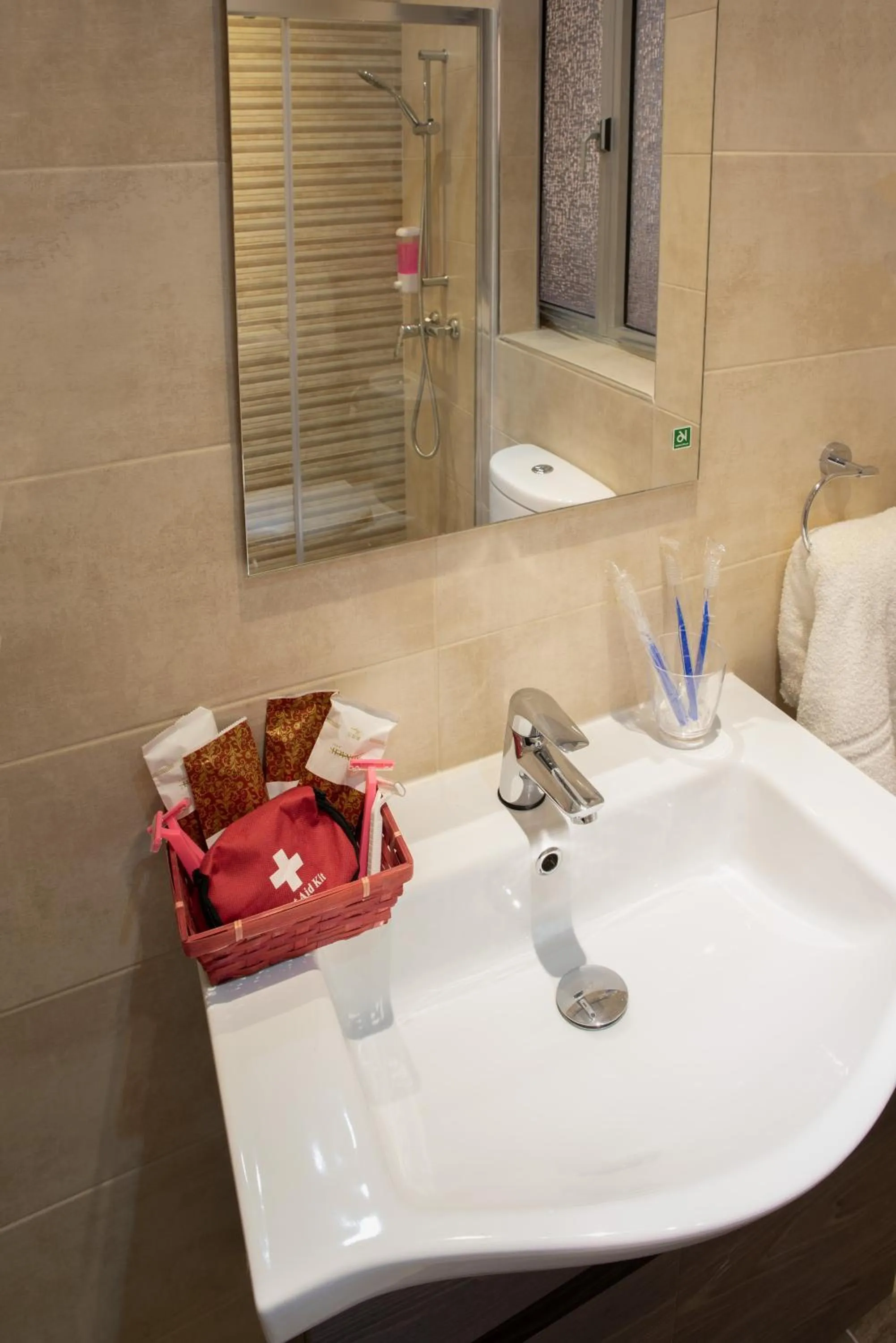 Shower in For Rest Aparthotel