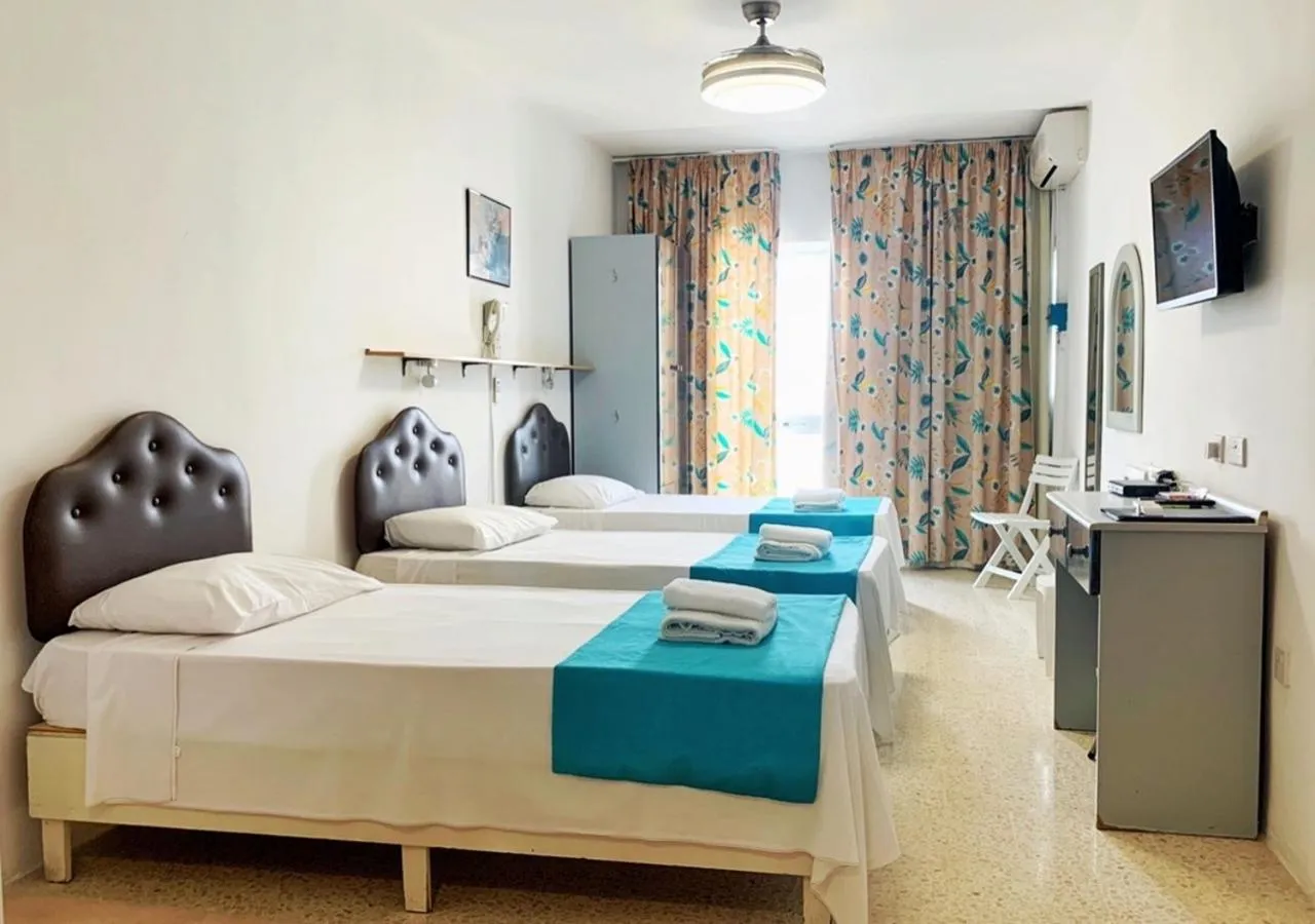 Bed in For Rest Aparthotel