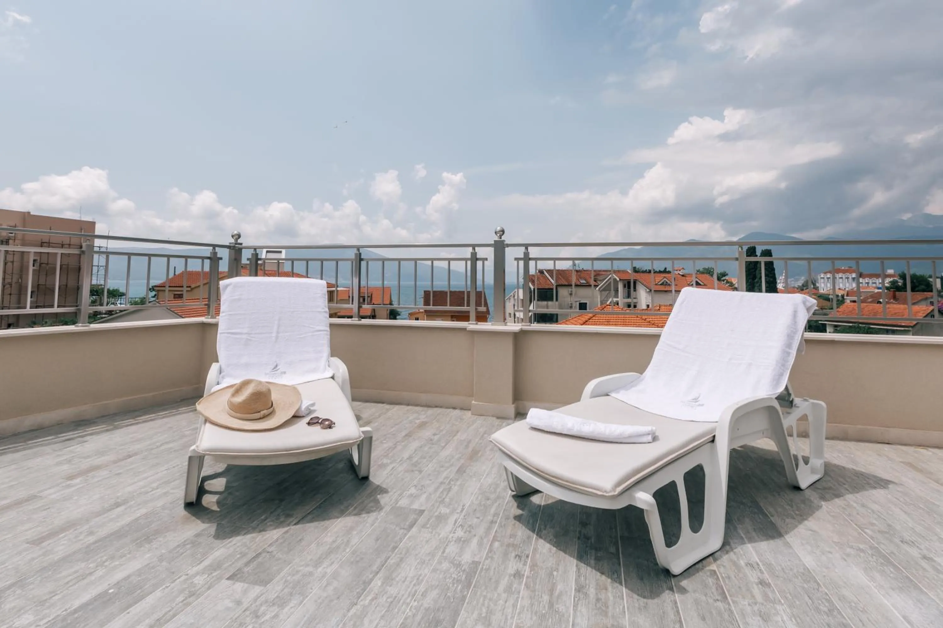 Day in Splendido MB Apartments