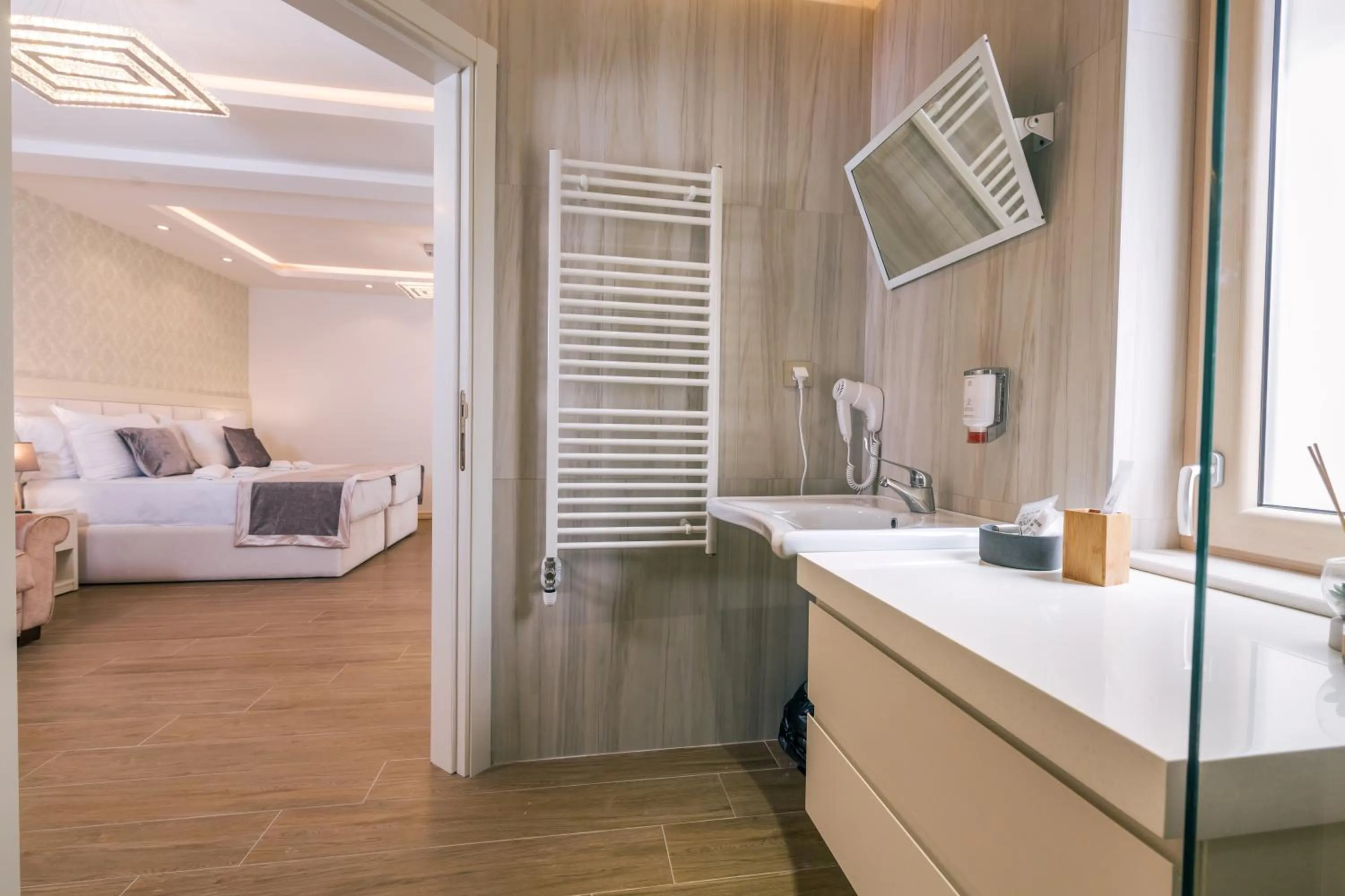 Bathroom, Bed in Splendido MB Apartments
