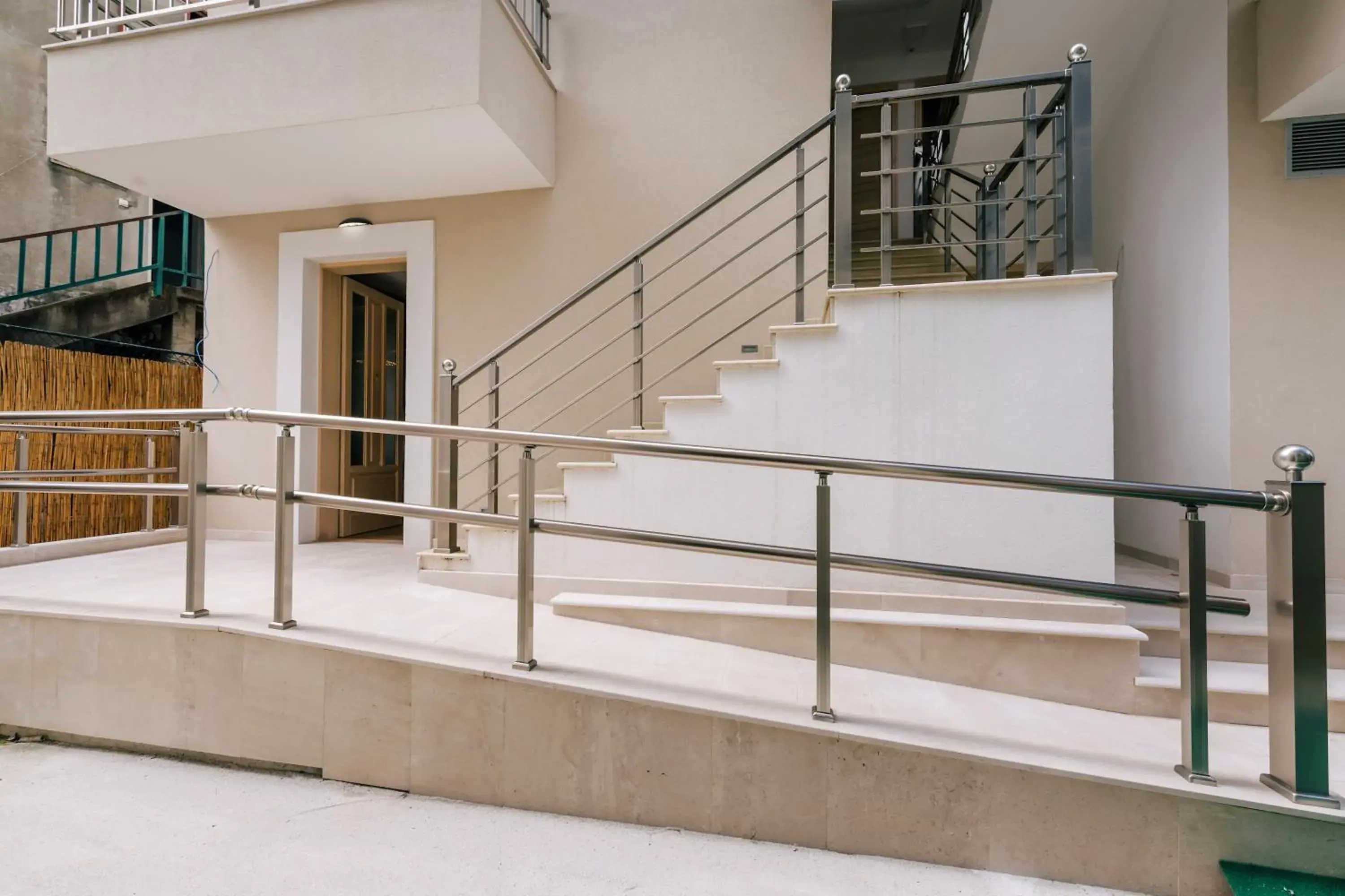 Property building in Splendido MB Apartments Property building in Splendido MB Apartments