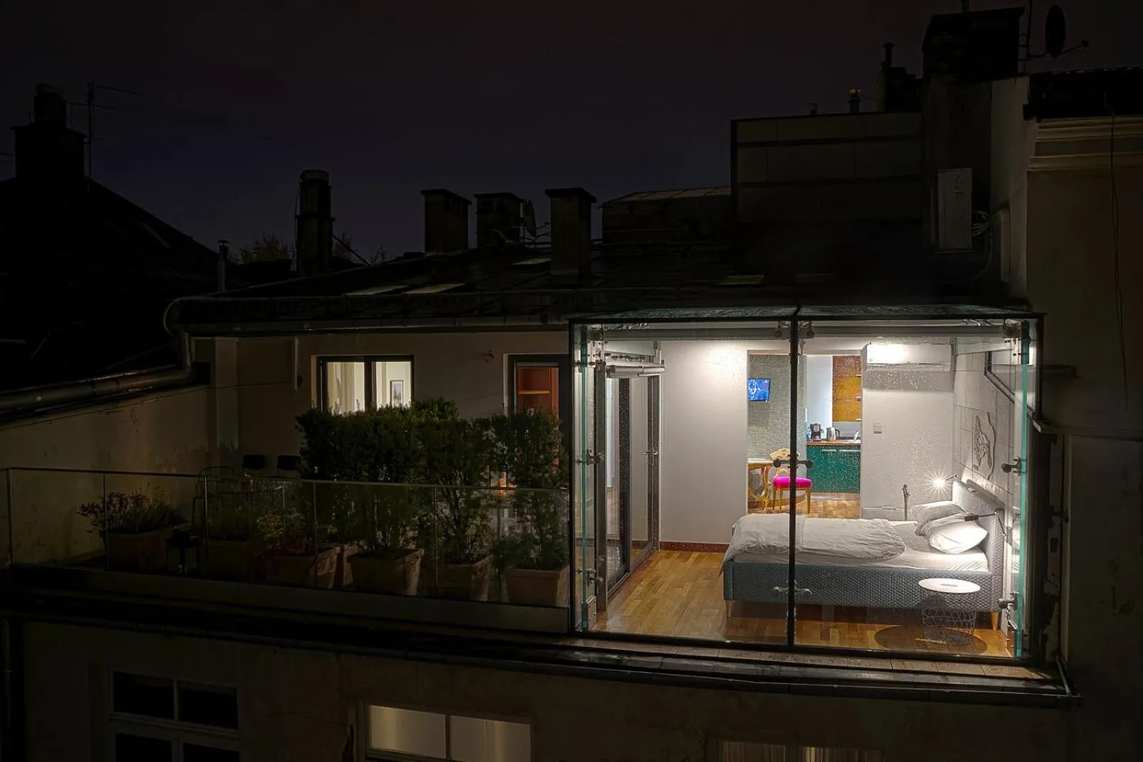 Studio with Terrace in Main Square Studio with TERRACE & Air condition