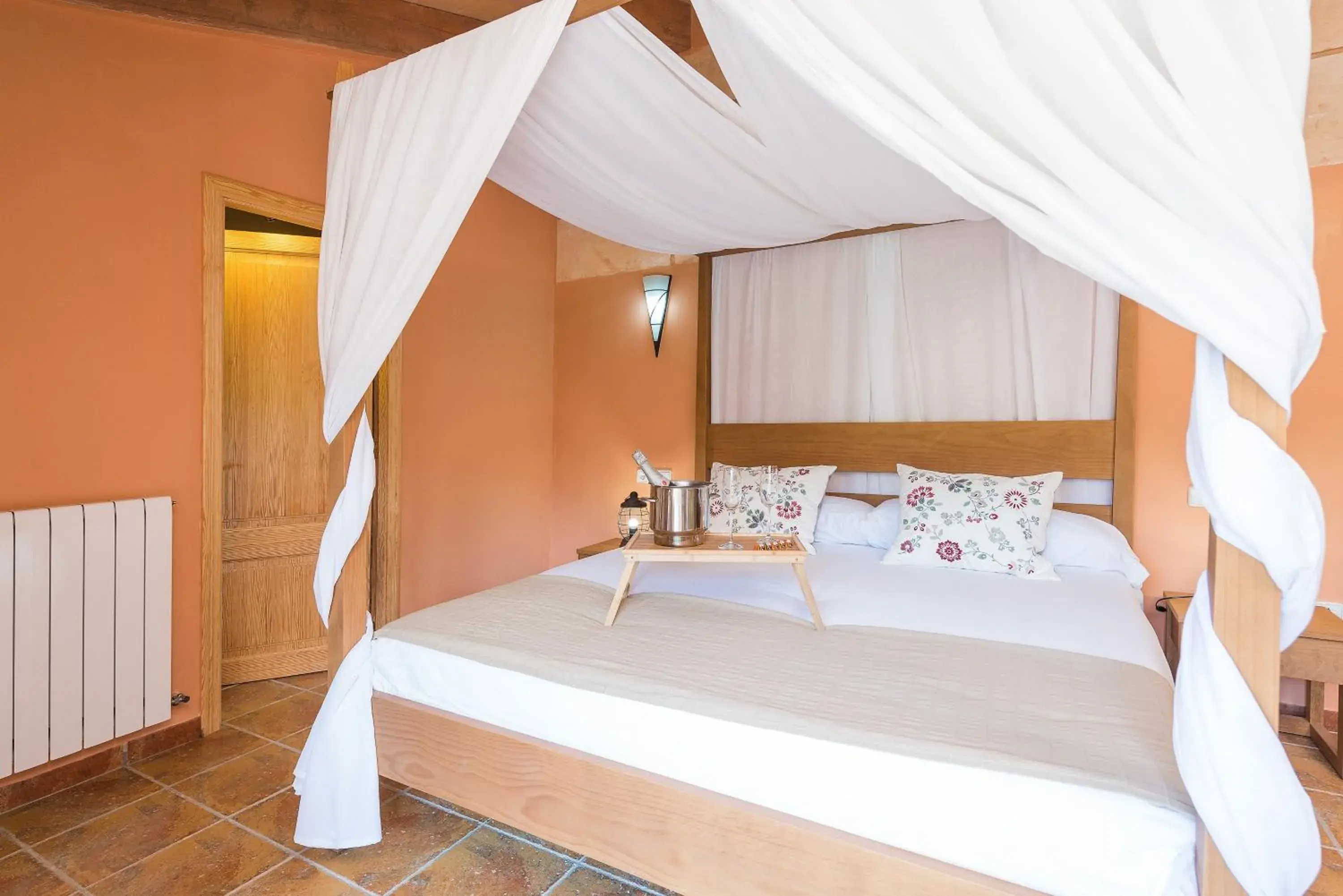 Deluxe Double Room with Balcony in Finca - Agroturisme Sa Parellada Deluxe Double Room with Balcony in Finca - Agroturisme Sa Parellada