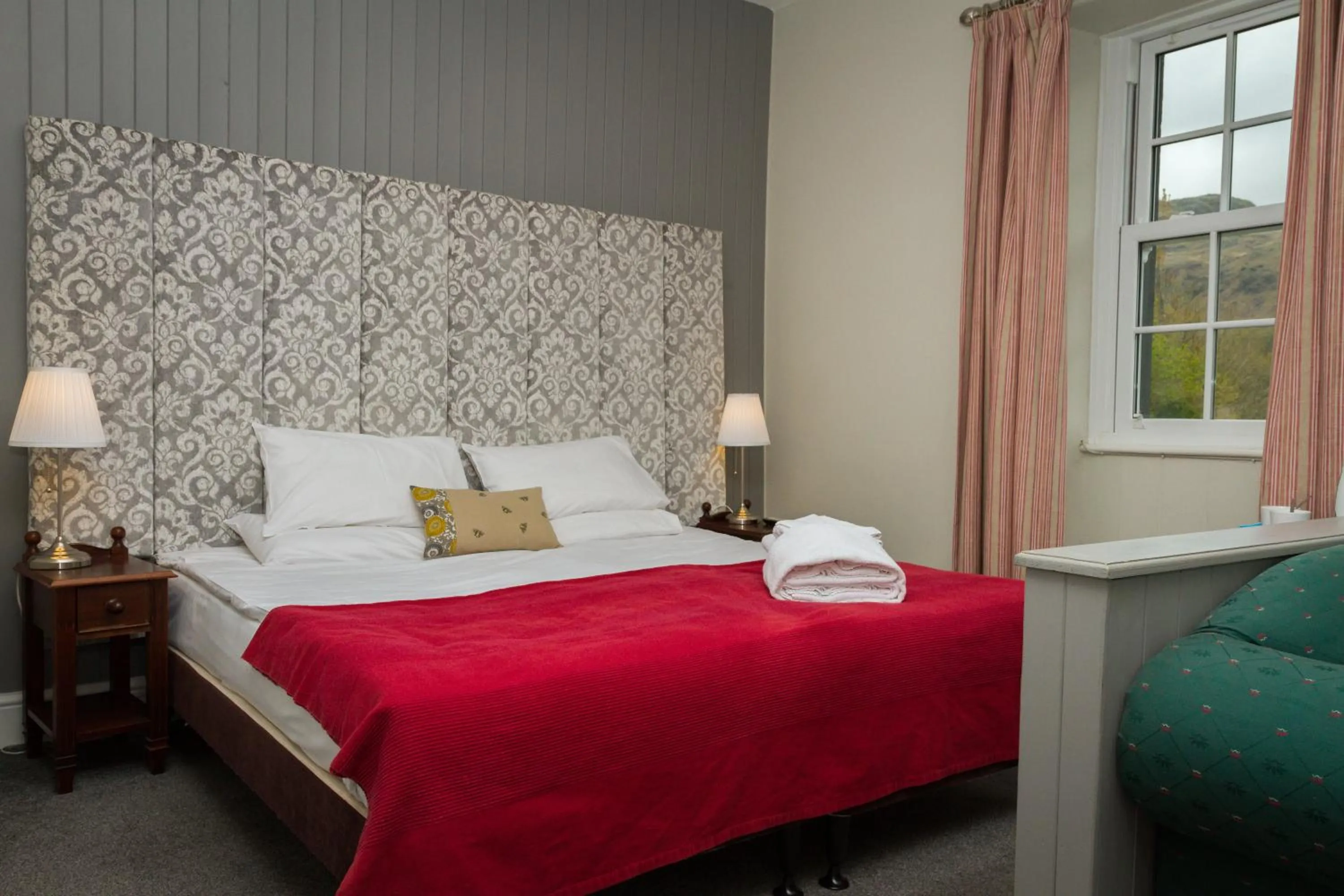 Bed in Woolpack Inn
