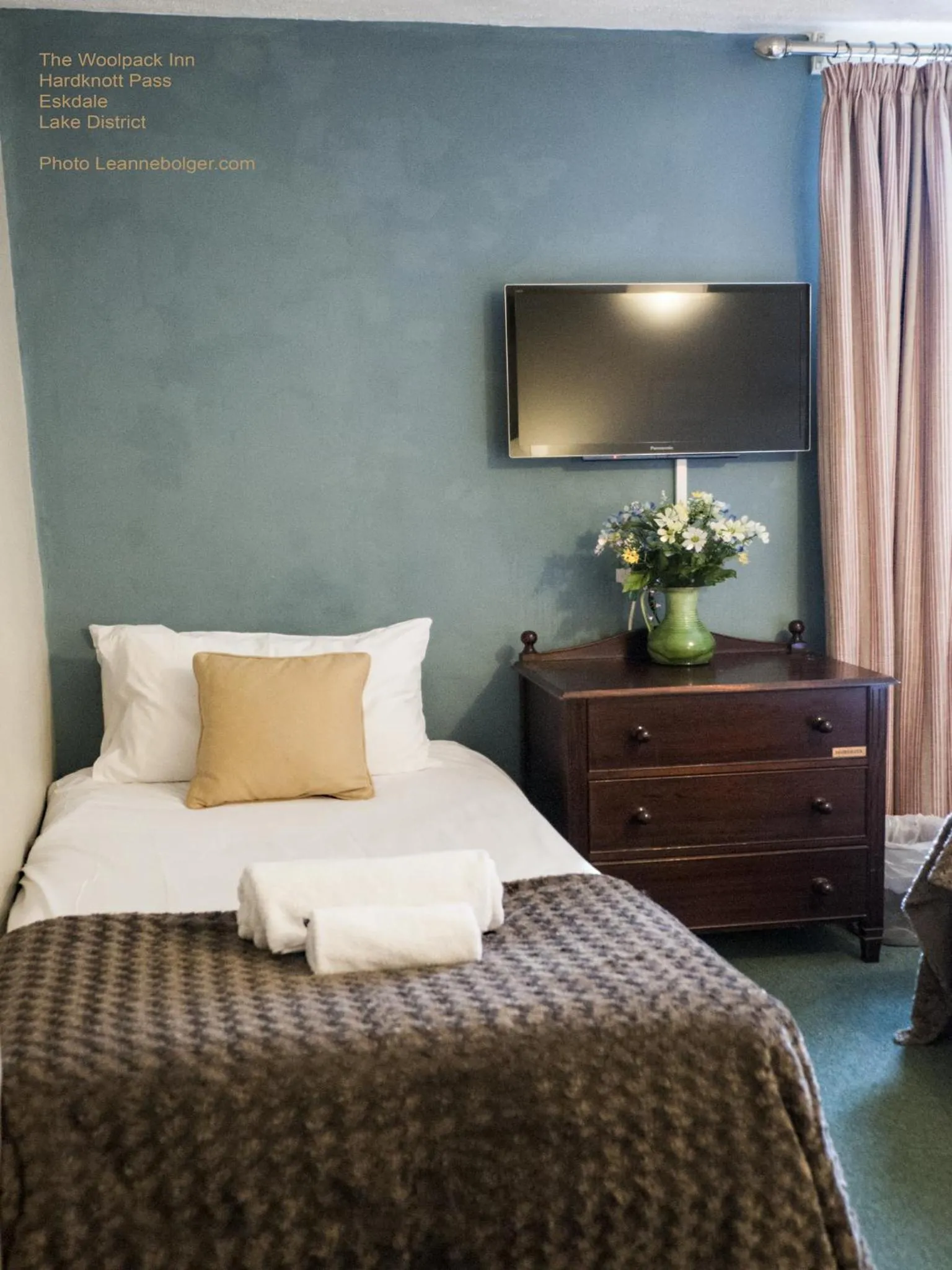 Bed in Woolpack Inn