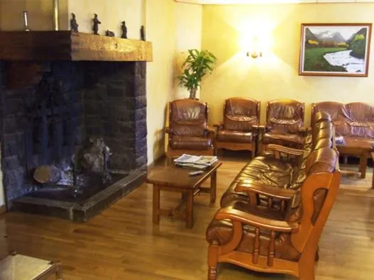 Communal lounge/ TV room in Hotel Turrull