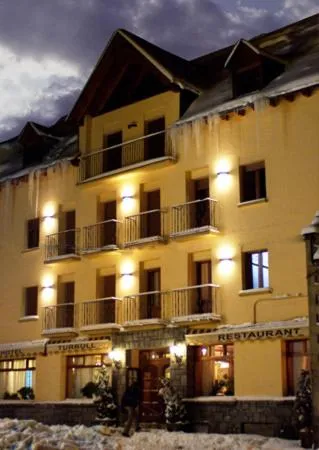 Facade/entrance in Hotel Turrull
