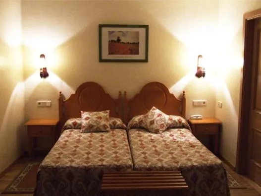 Photo of the whole room, Bed in Hotel Turrull