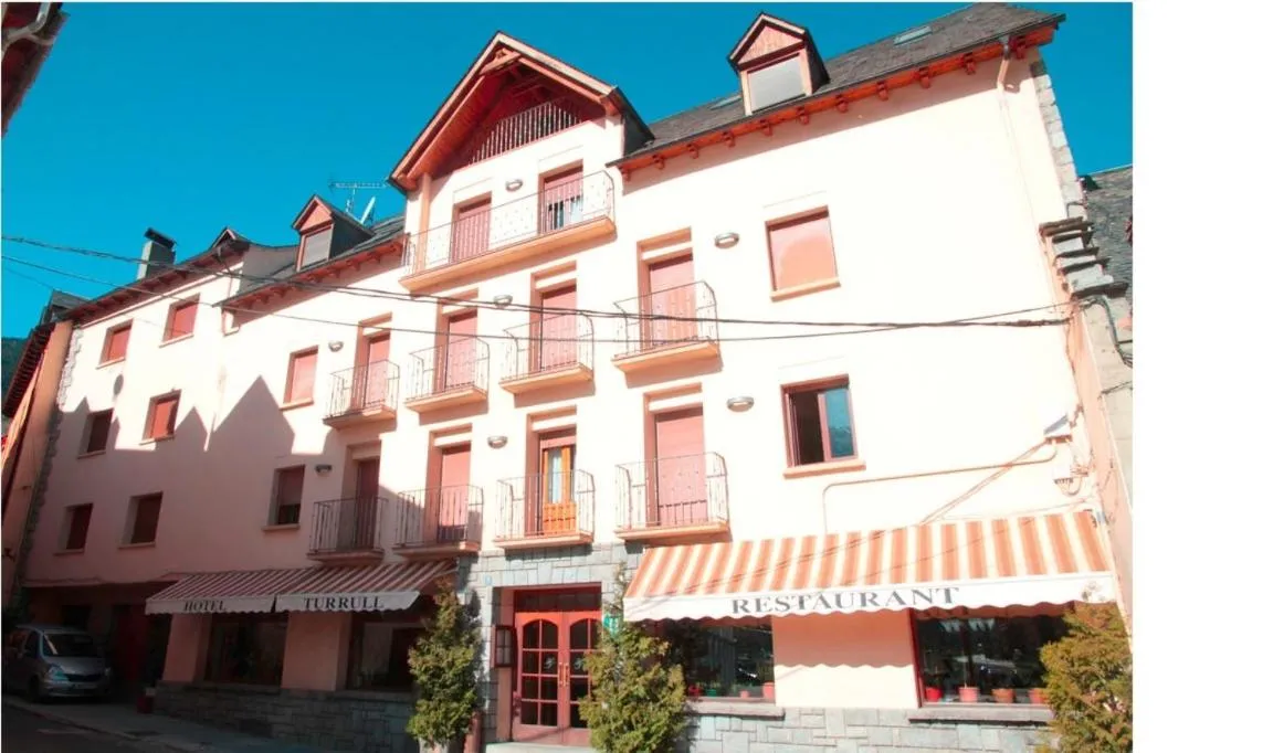 Facade/entrance in Hotel Turrull