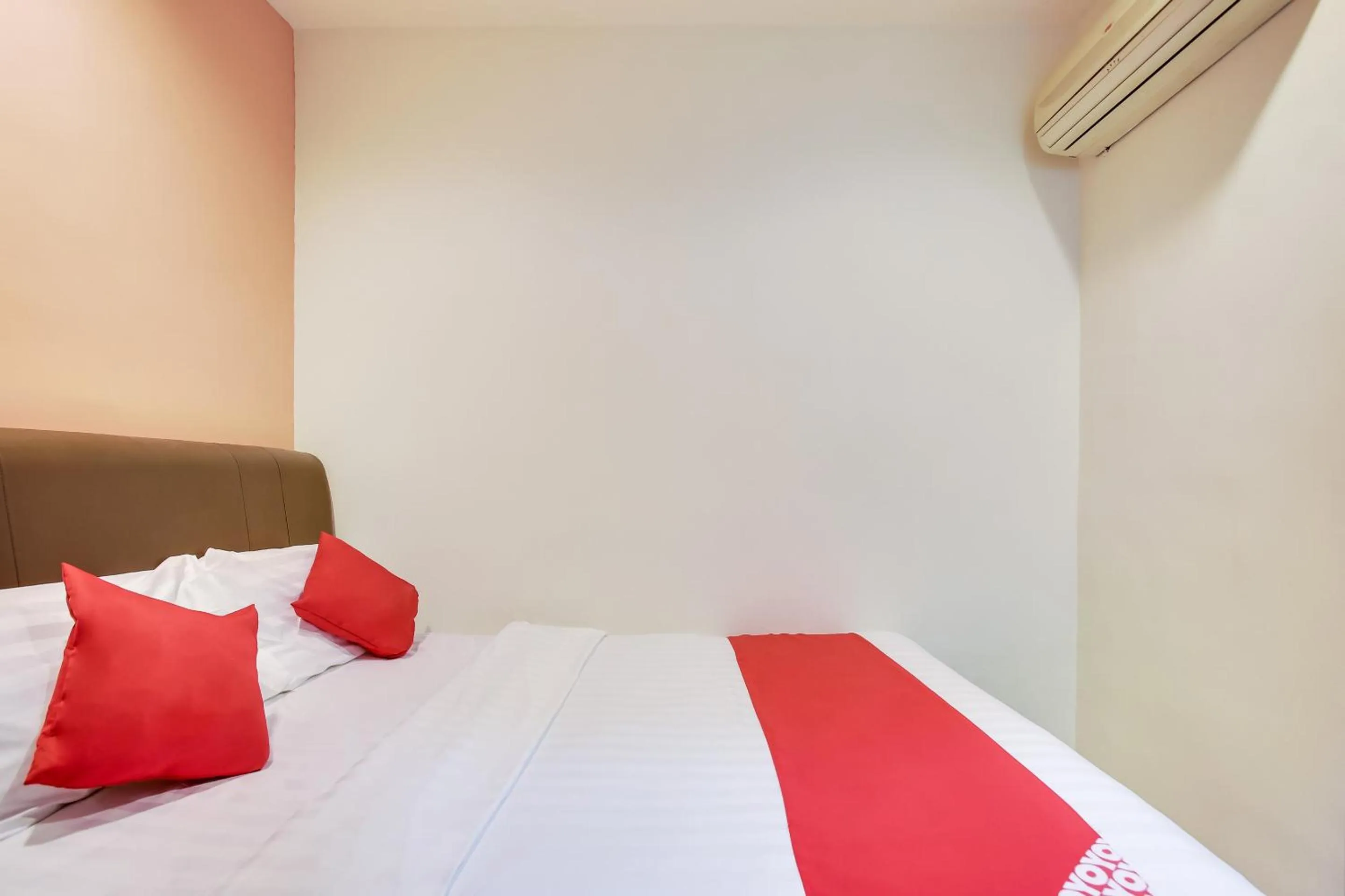 Bedroom, Bed in Hotel O Taj (seksyen 7)